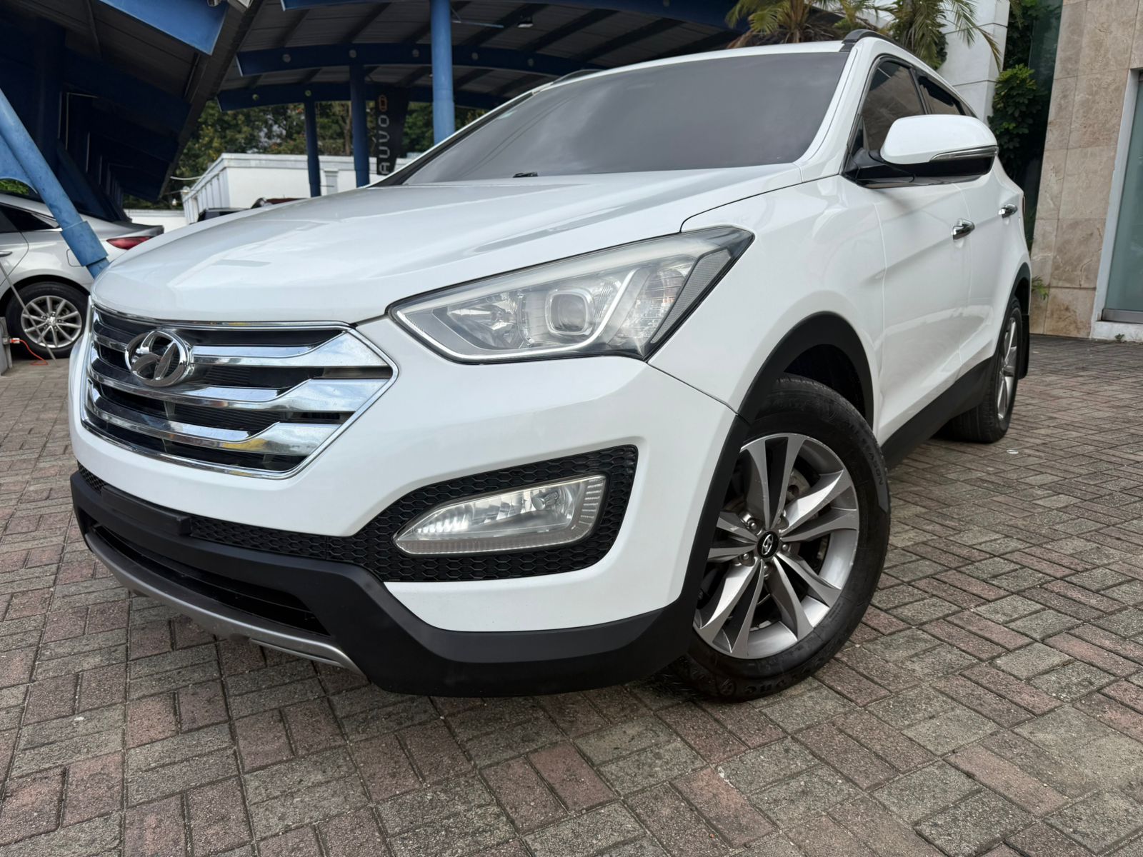 jeepetas y camionetas - hiunday santa fe 2015 diésel  3
