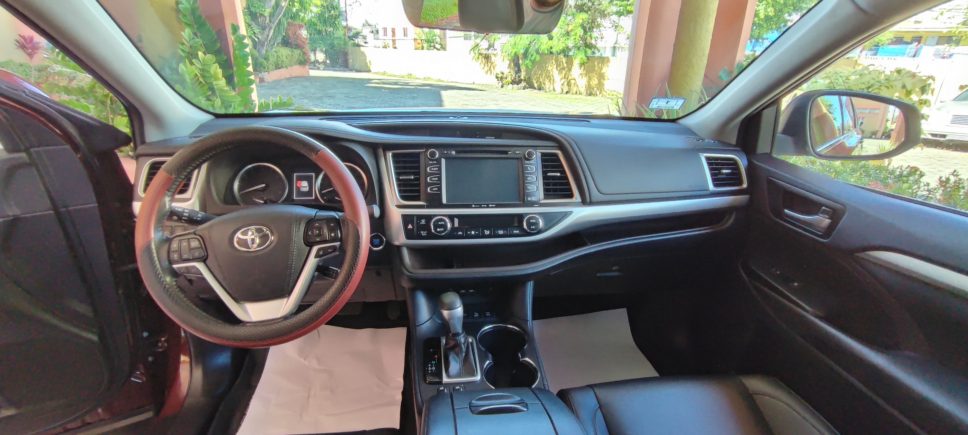 jeepetas y camionetas - Toyota Highlander XLE awd 2019 1