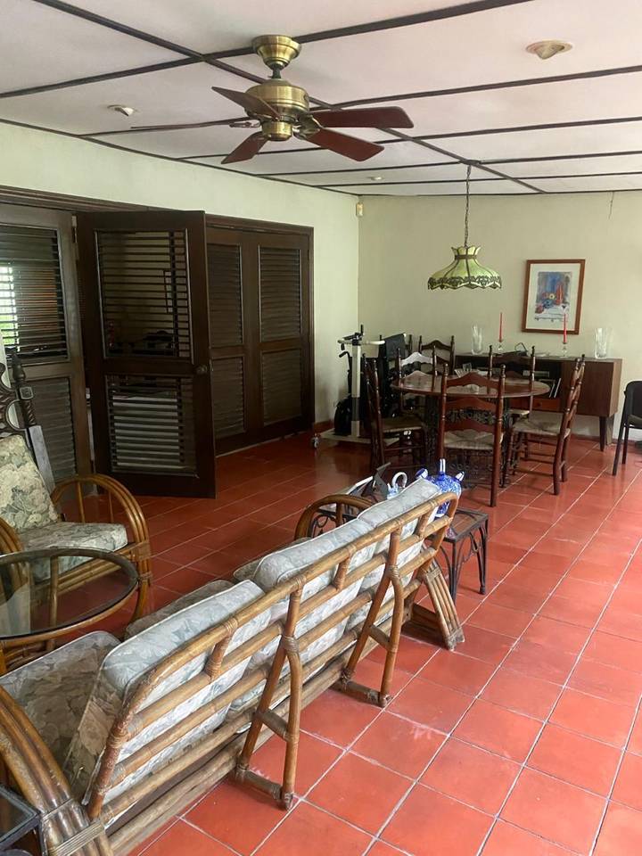 casas - Venta de casa para remodelar o demoler en el Secto 1