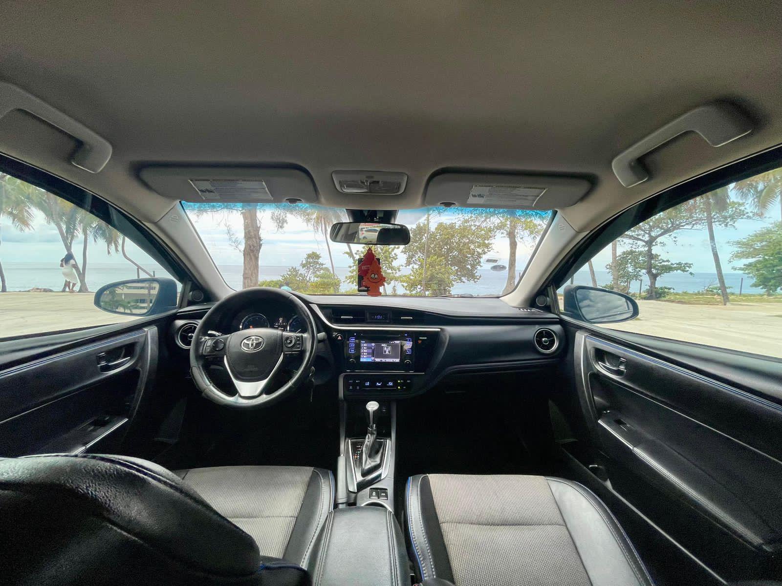 carros - TOYOTA COROLLA SE 2017 / 200 MIL INICIAL VIA BANCO 1