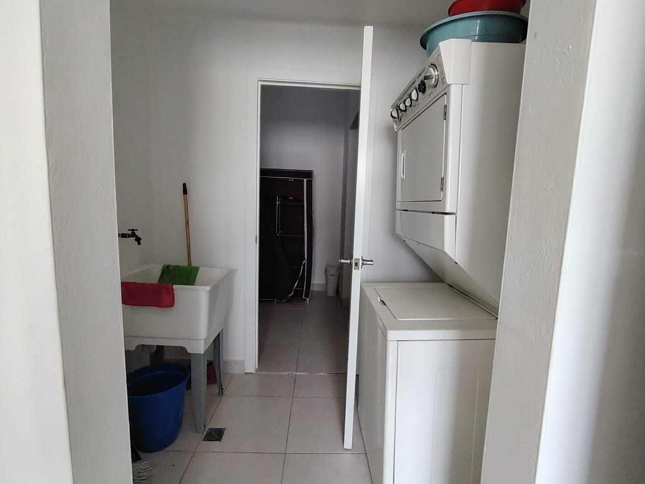 apartamentos - Apartamento en Venta Amueblado en Evaristo Morales 4