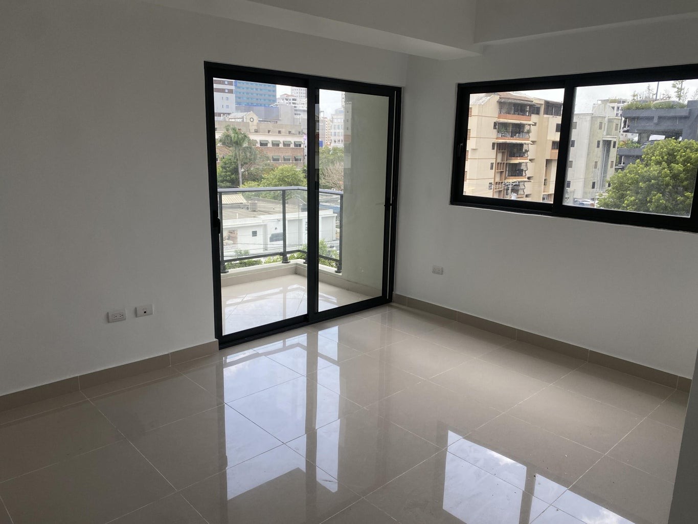 apartamentos - Evaristo Morales Apartamento Nuevo de Una Habitación 5