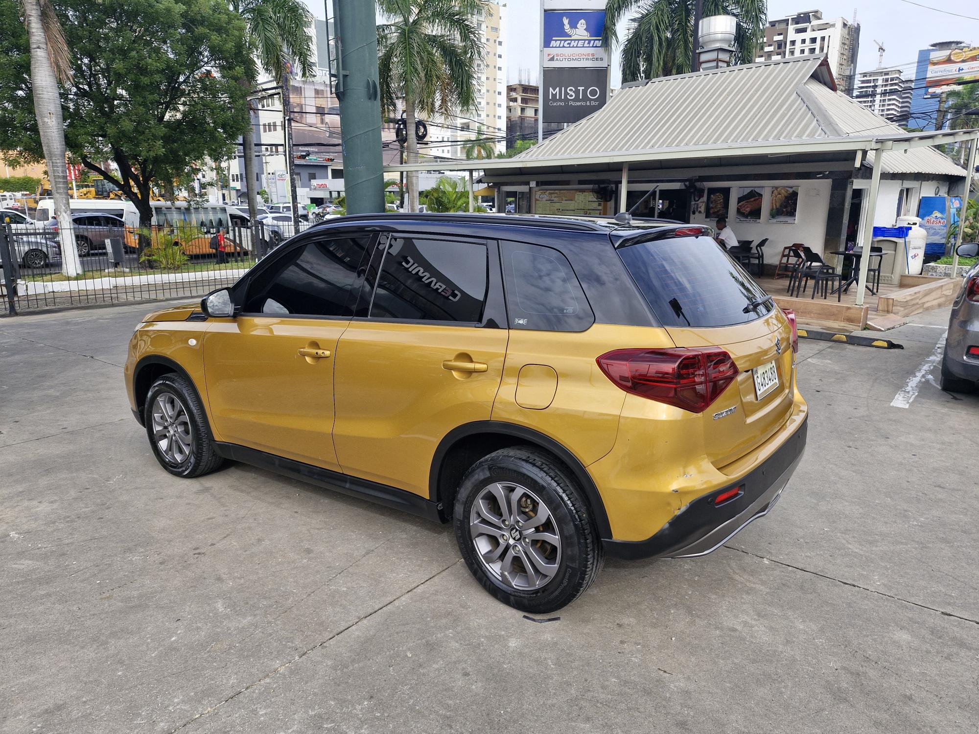 jeepetas y camionetas - SUZUKI VITARA 2020 SE VENDE POR MOTIVOS DE VIAJES 5