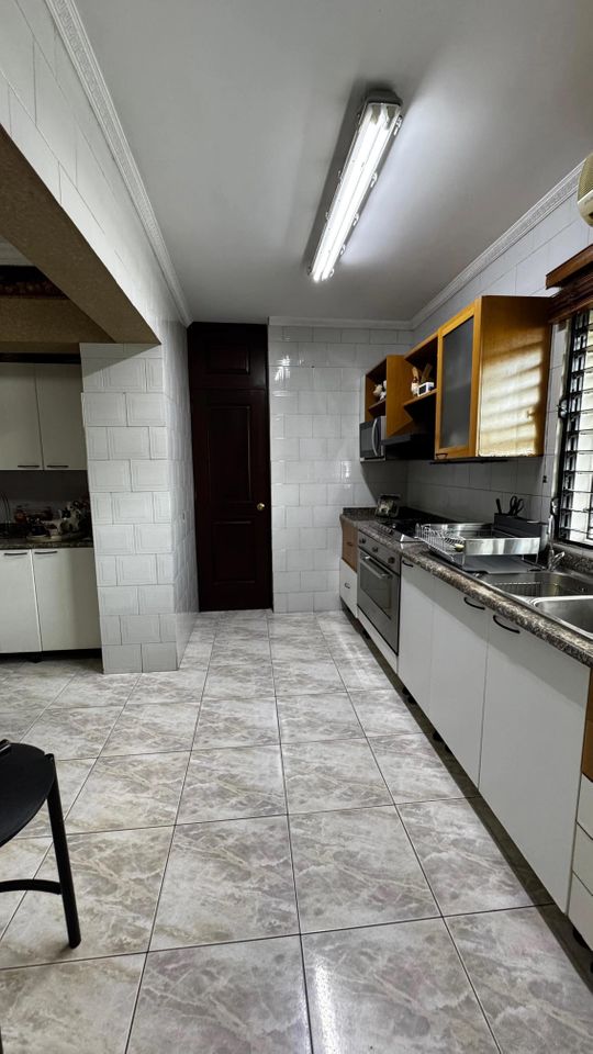 apartamentos - En venta apartamento de 4 habitaciones, Serralles  2