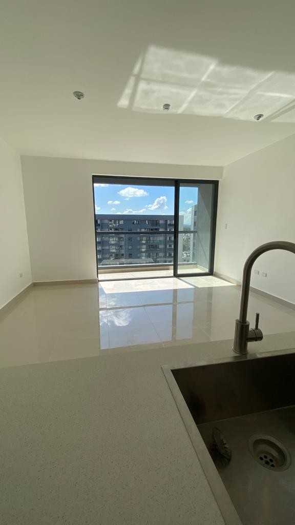 apartamentos - Apartamento con Piscina y Area de Niños en Ave. Hispanoamericana  5