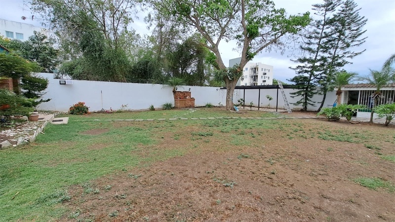 casas - CASA AMPLIA Y HERMOSA EN VENTA en el Embrujo. 7