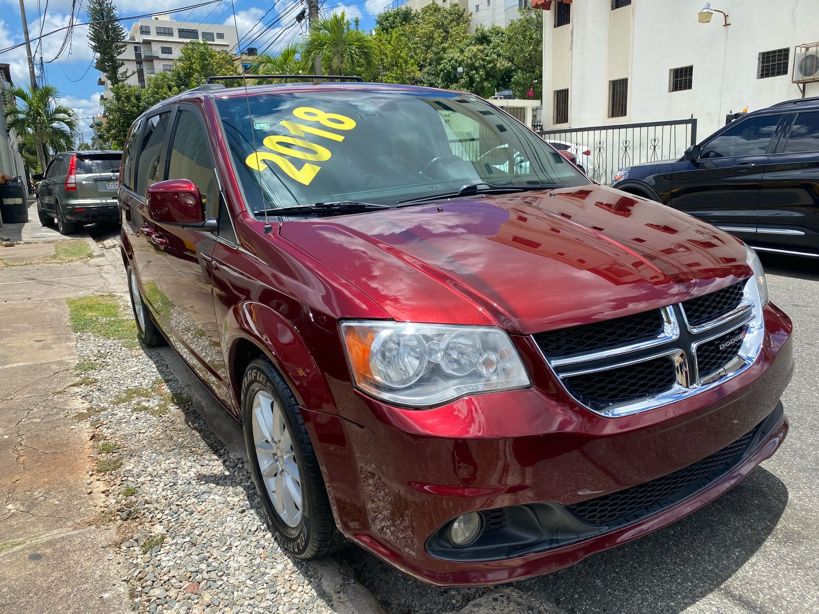 jeepetas y camionetas - DODGE GRAND CARAVAN SXT 2018