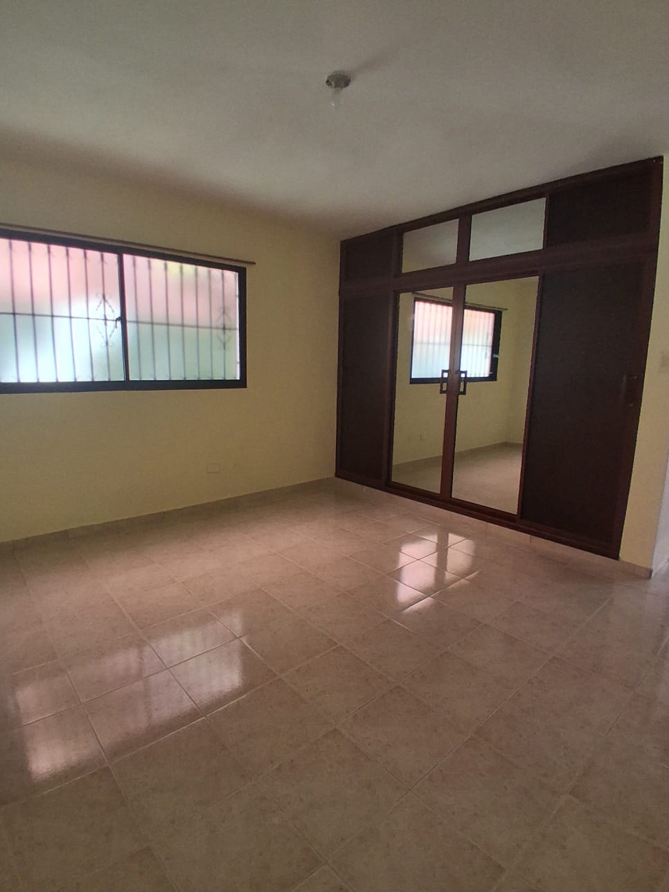 casas - Alquiler RD$ 28,000 Solo 1er nivel Invimosa 8