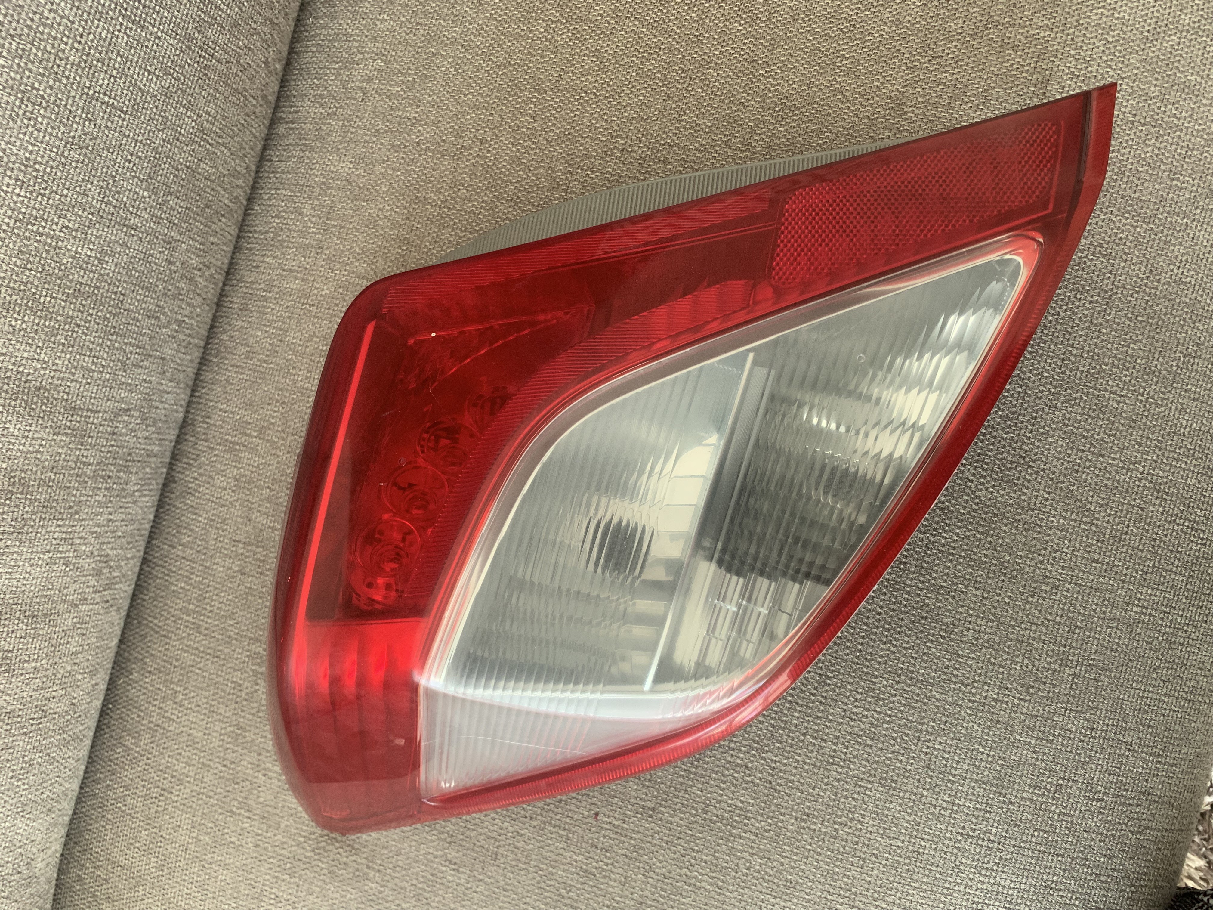 accesorios para vehiculos - Farol trasero Toyota Vitz. NEGOCIABLE 0