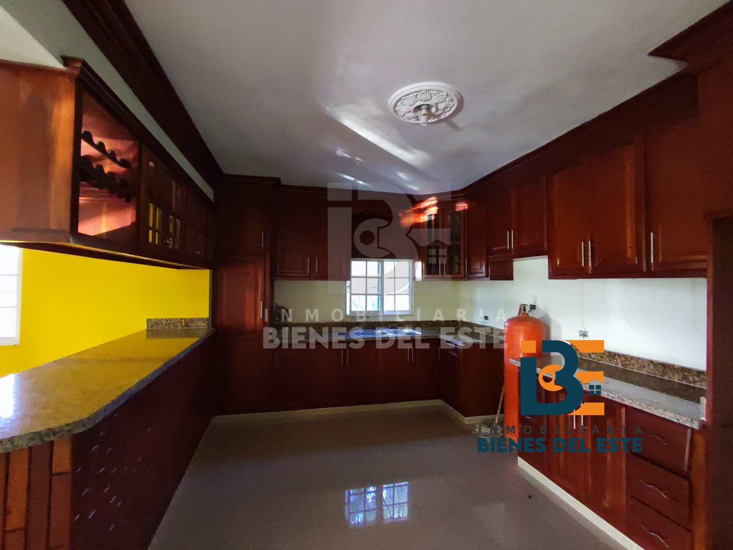casas - SE RENTA Amplia CASA Con CINCO Habitaciones en Residencial Villa España, Calle S 3