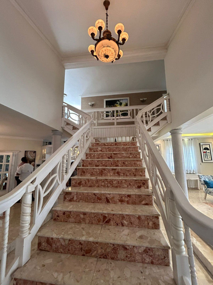 casas - Hermosa casa en venta en Arroyo Hondo III 6