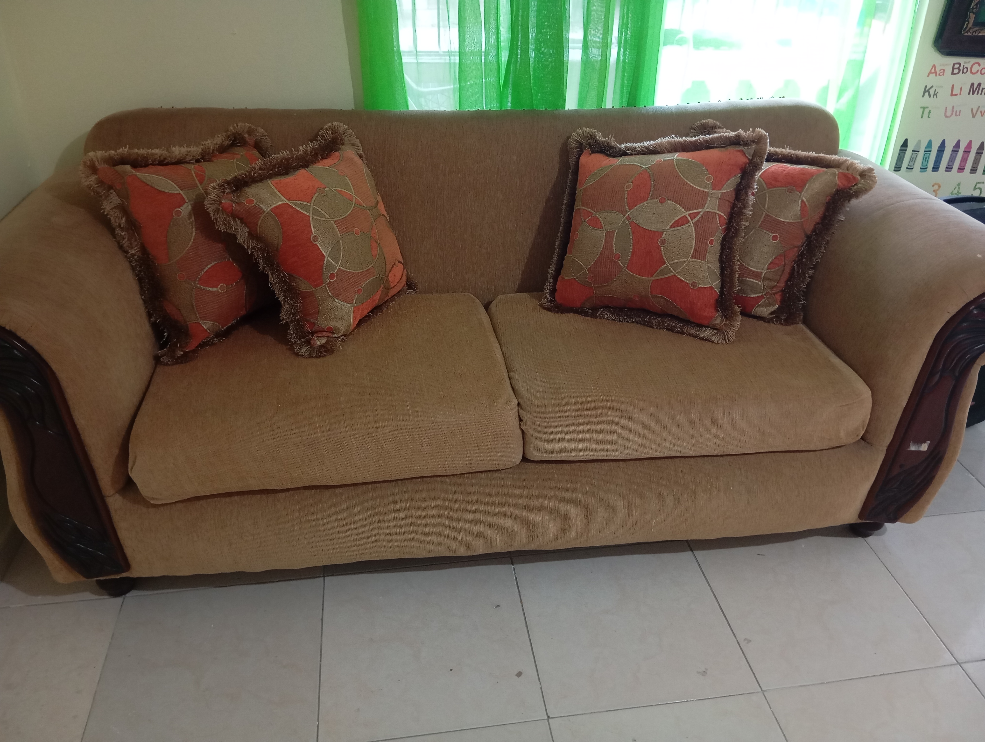 muebles y colchones - Vendo nuevos en caoba usado como nuevos 