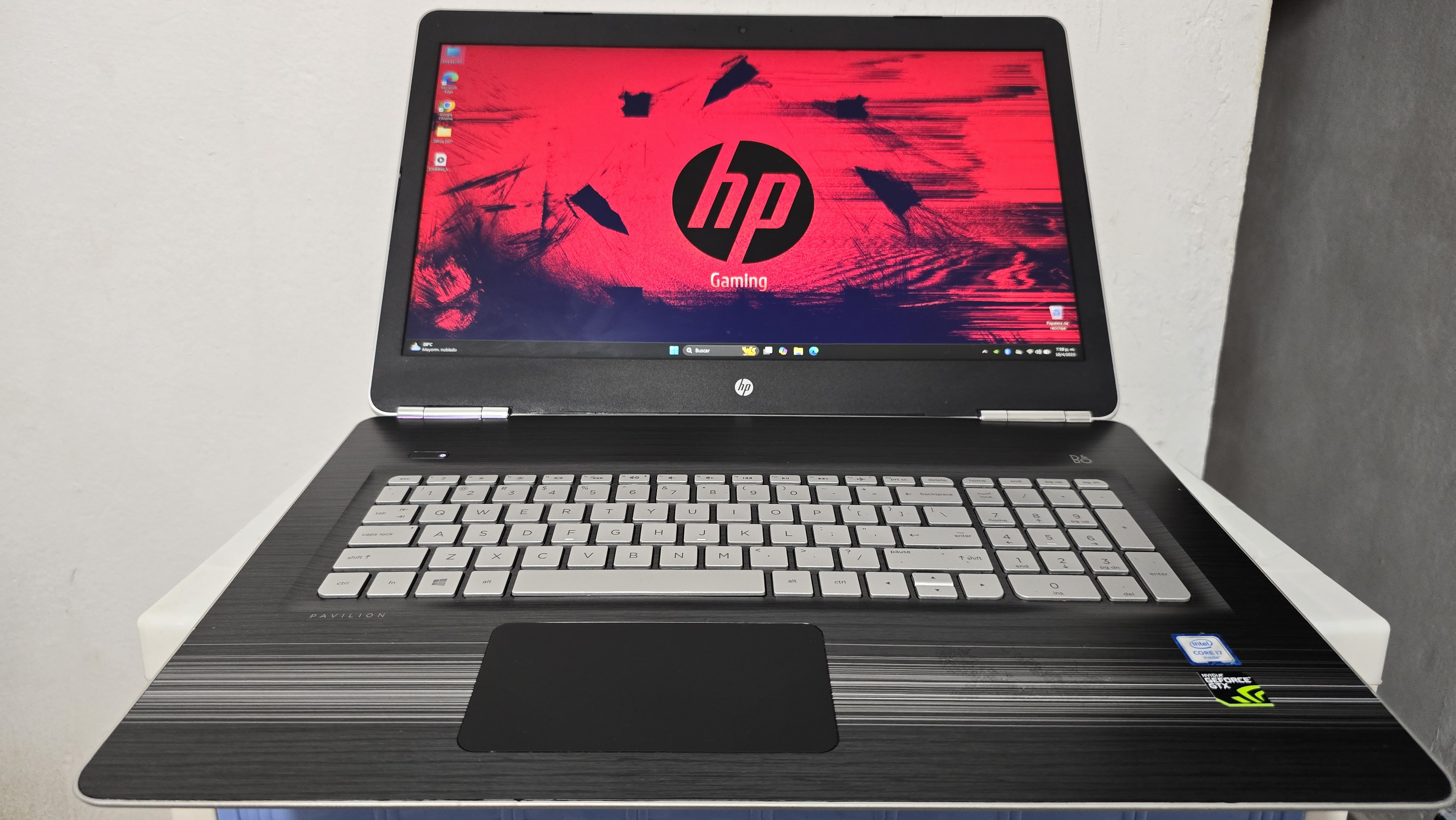 computadoras y laptops - laptop hp Gamer 17 Pulg Core i7 Ram 16gb Disco 512gb SSD Nvidea Gtx 960m 10gb 0