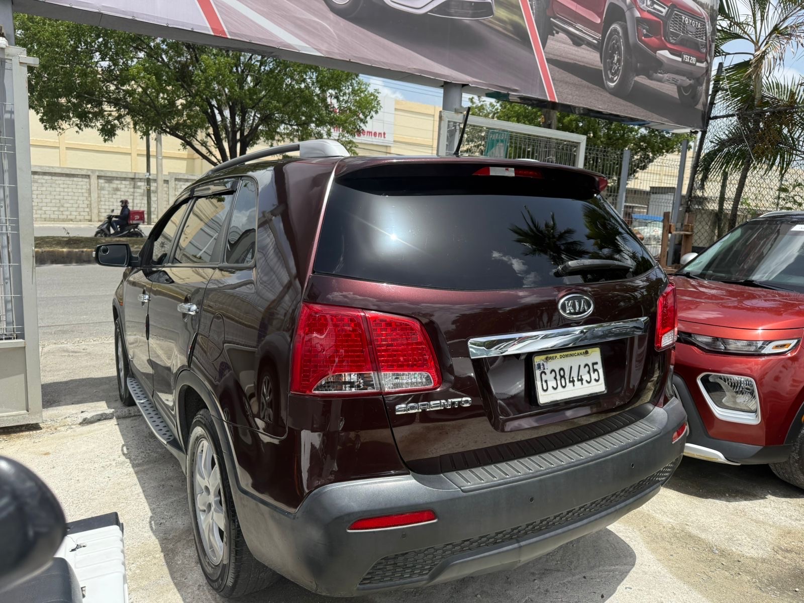jeepetas y camionetas - motor doch 
tres fila de asientos 
financiamiento disponible  6