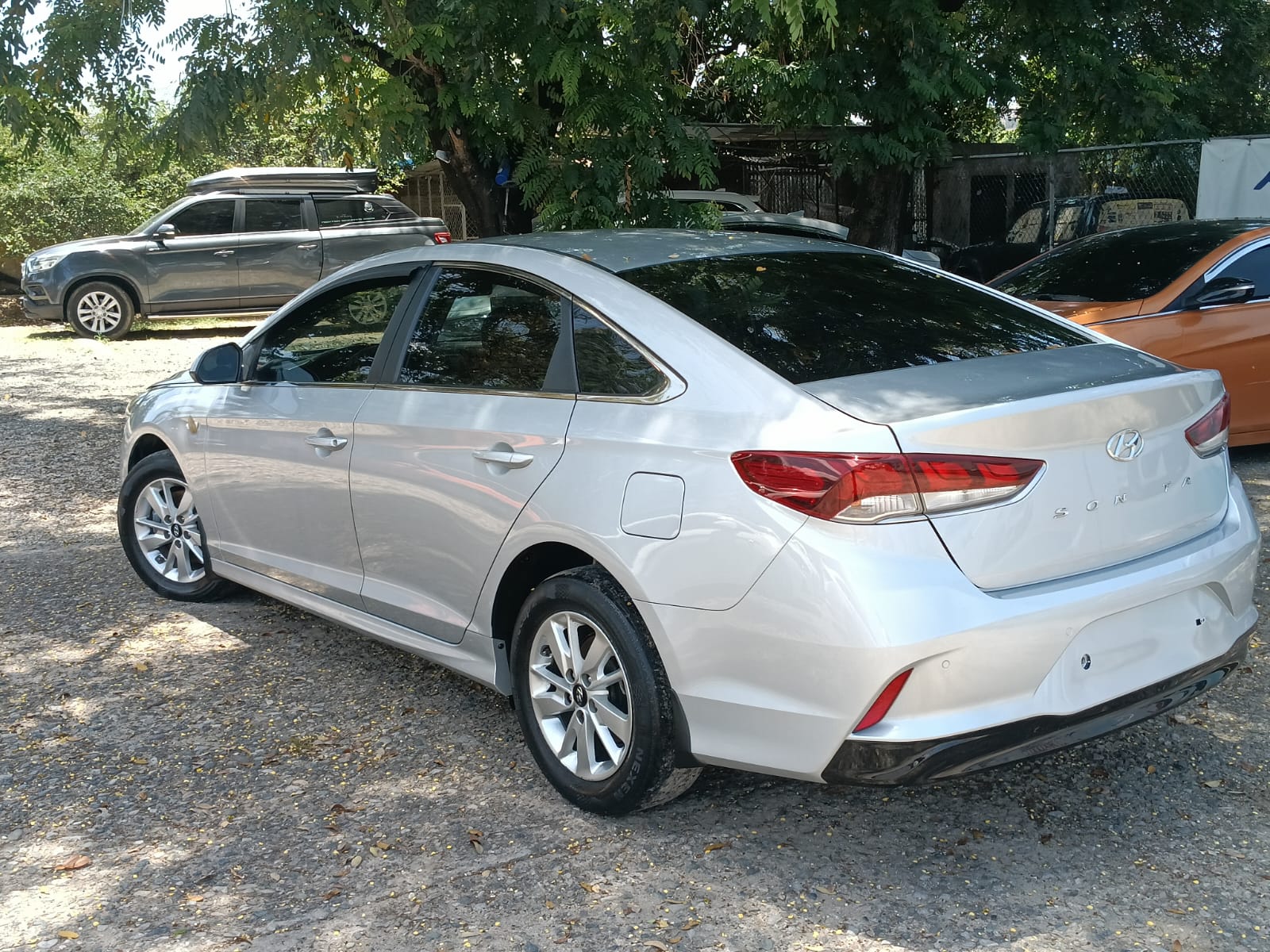 carros - HYUNDAI SONATA NEW RISE 2021 GRIS 2