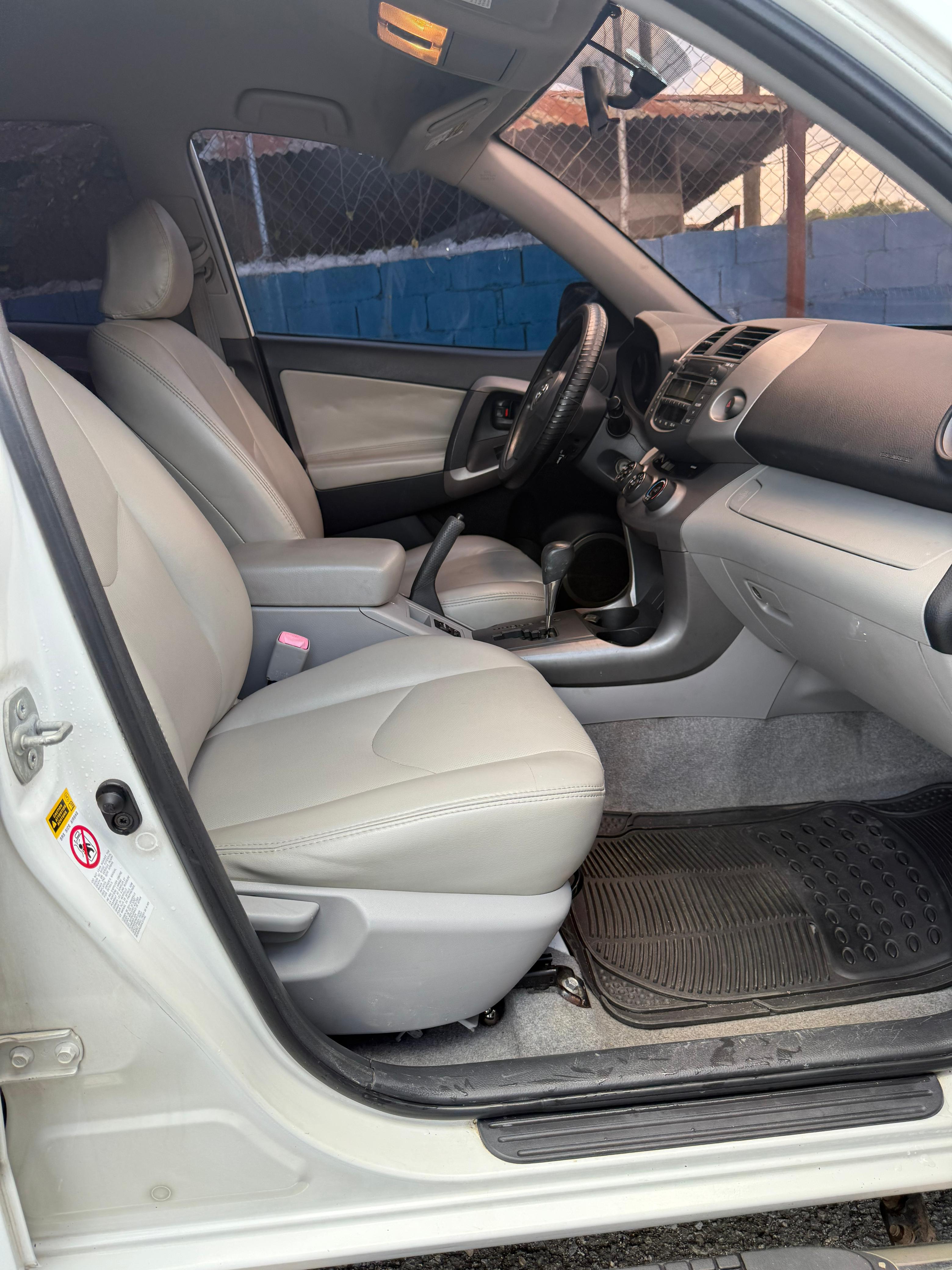 jeepetas y camionetas - Toyota Rav4 4WD 2006 7
