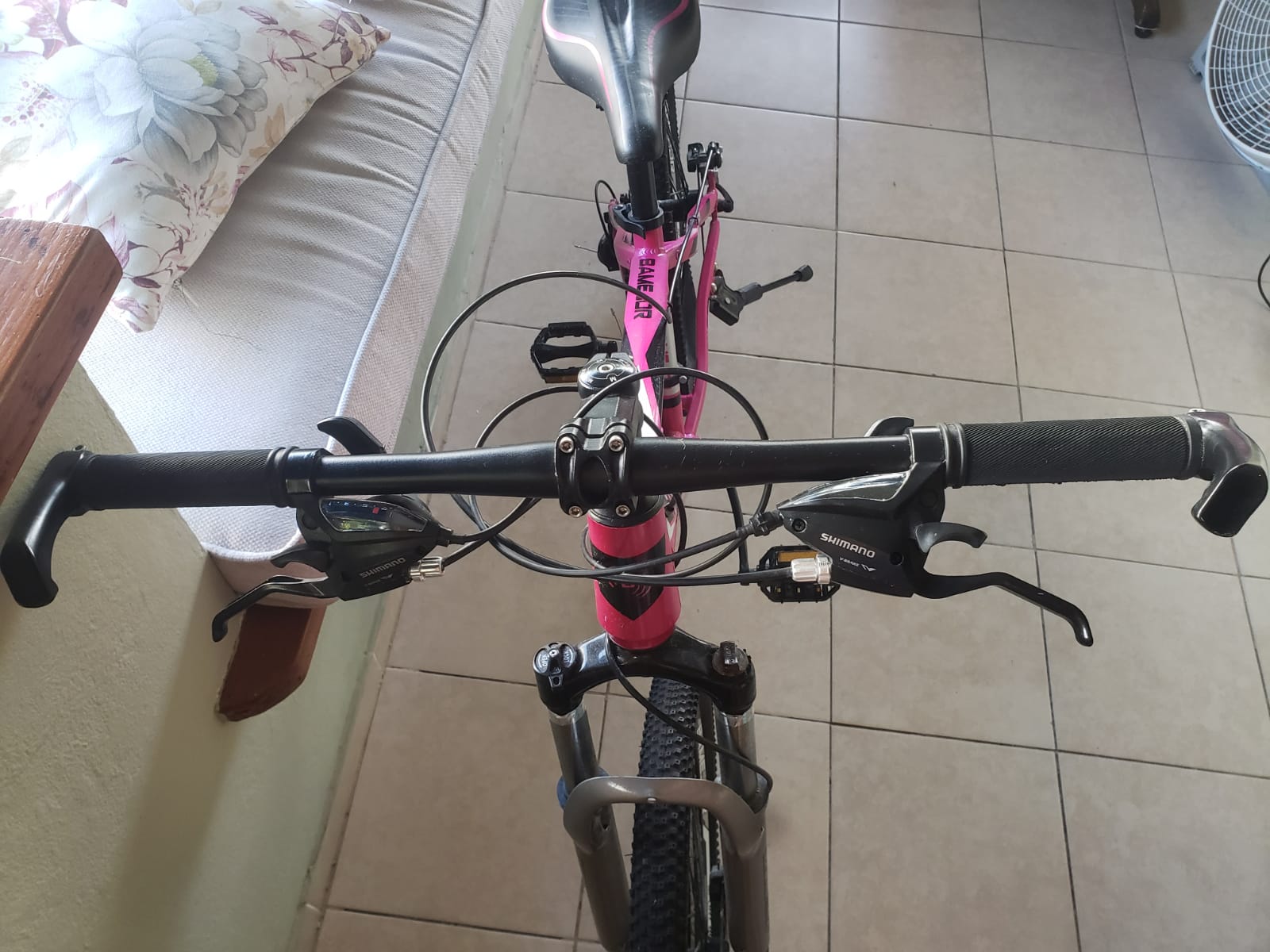 bicicletas y accesorios - BICICLETA BAMEJOR USADA SÓLO UNA VEZ CON CASCO GRATIS SI LA COMPRAS. 5