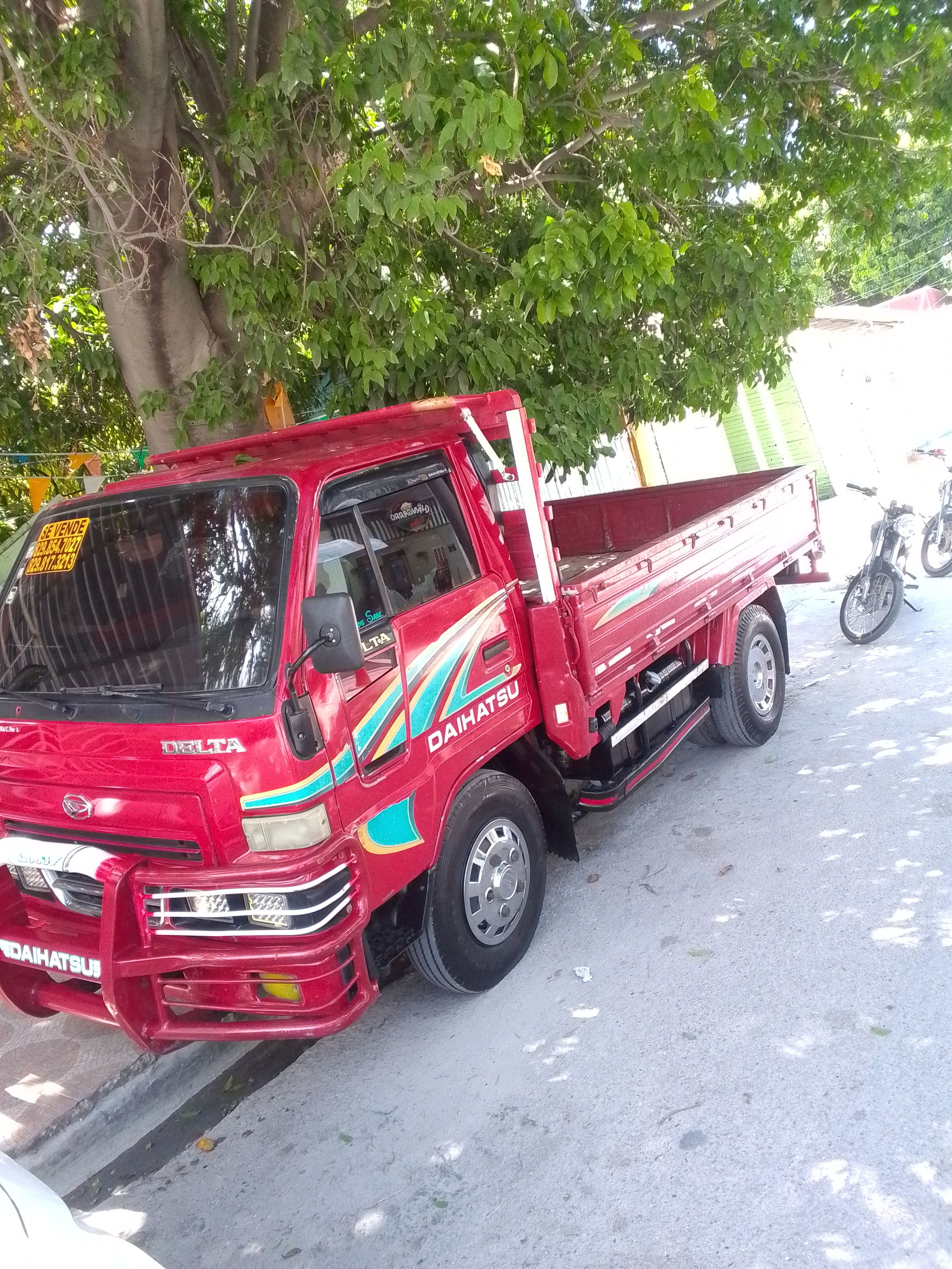 camiones y vehiculos pesados - Toyota Delta 2003 1