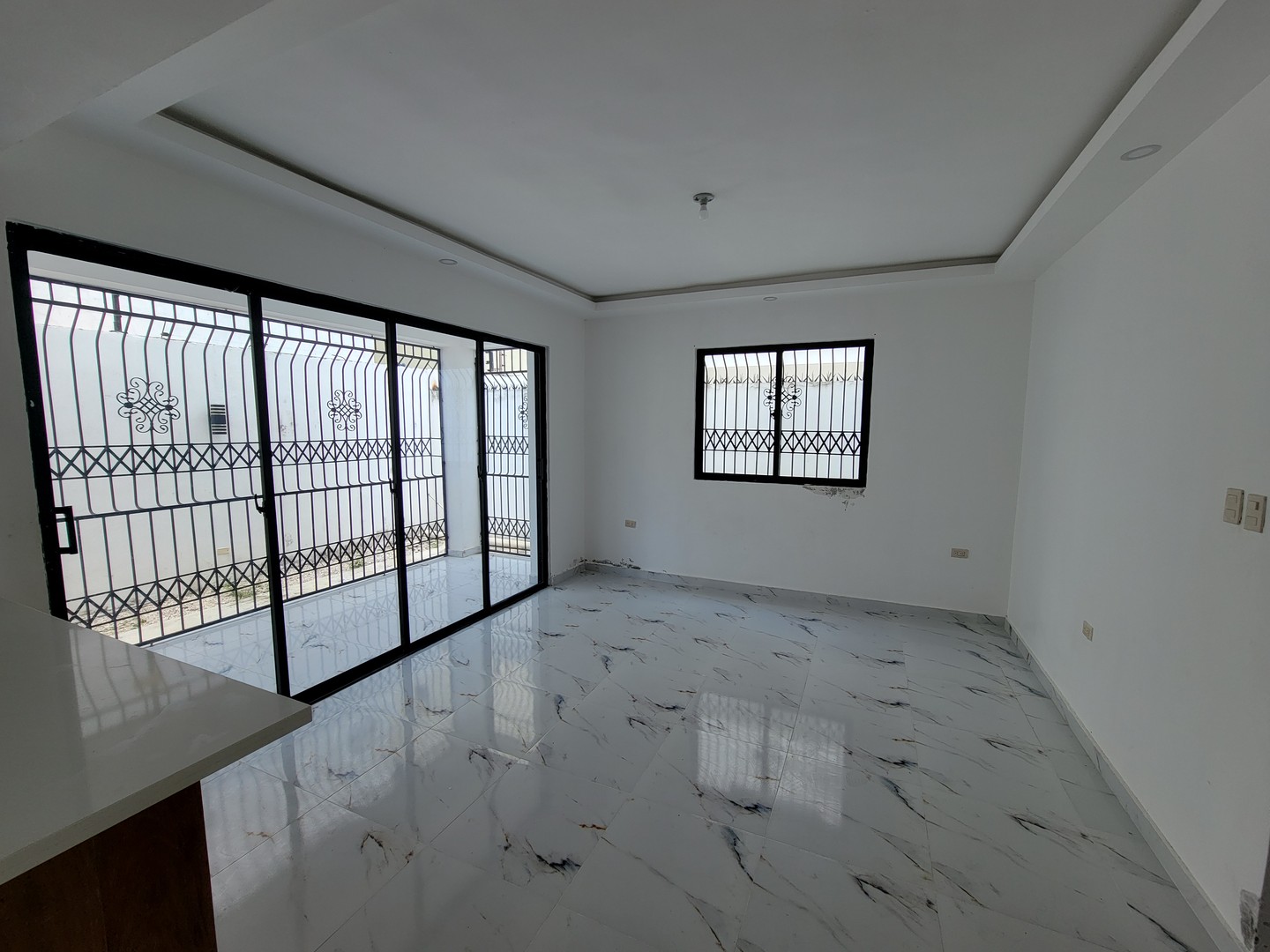casas - ¡🏡 SE VENDE CASA ESPACIOSA EN BRISA ORIENTAL, SANTO DOMINGO ESTE  2