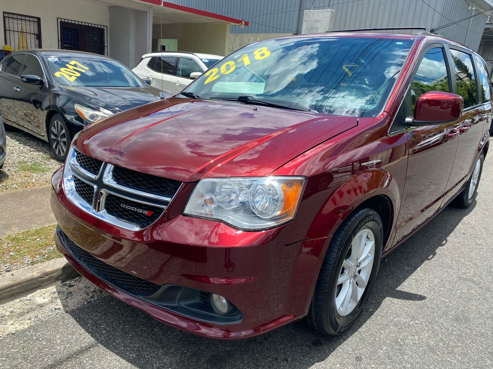 jeepetas y camionetas - DODGE GRAND CARAVAN SXT 2018 1