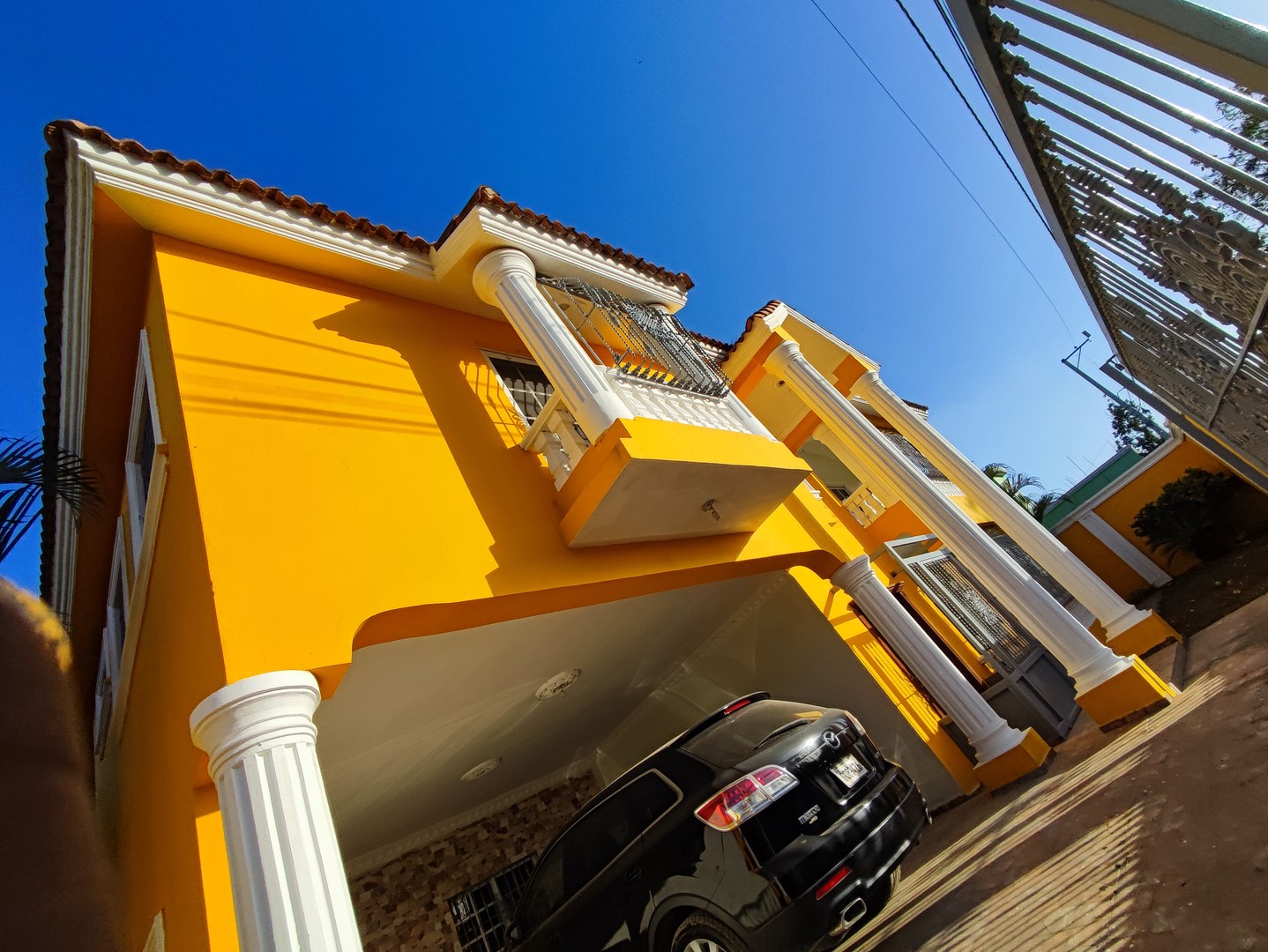 casas - Se Vende  Casa Grande y Preciosa con 5  Habitaciones/ Residencial Villa España 3