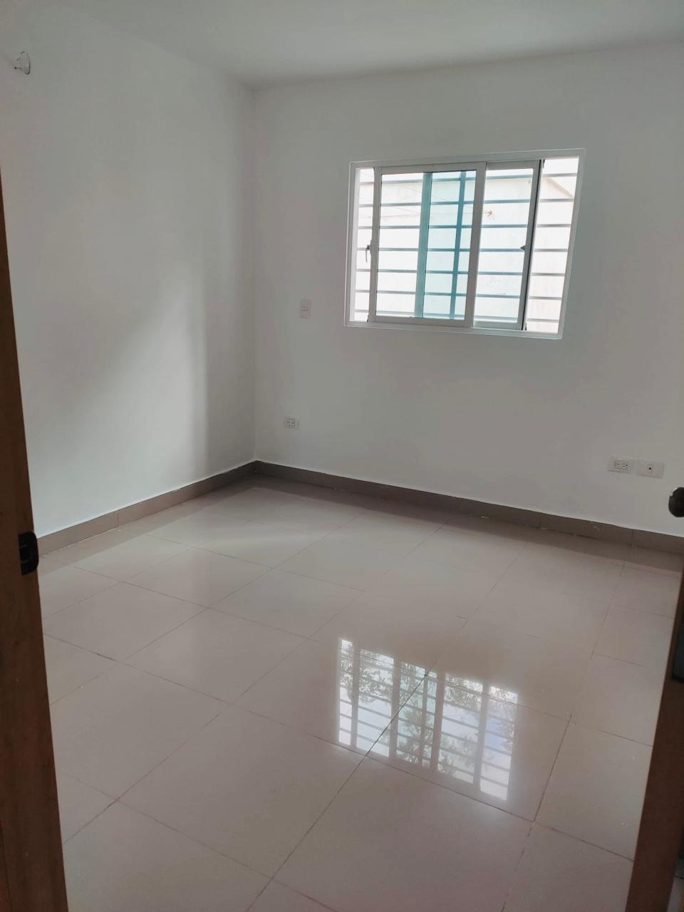 apartamentos - Alquiler de apartamento en LA JACOBO MAJLUTA  6