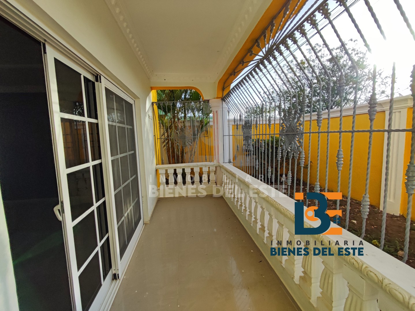 casas - SE RENTA Amplia CASA Con CINCO Habitaciones en Residencial Villa España, Calle S 4