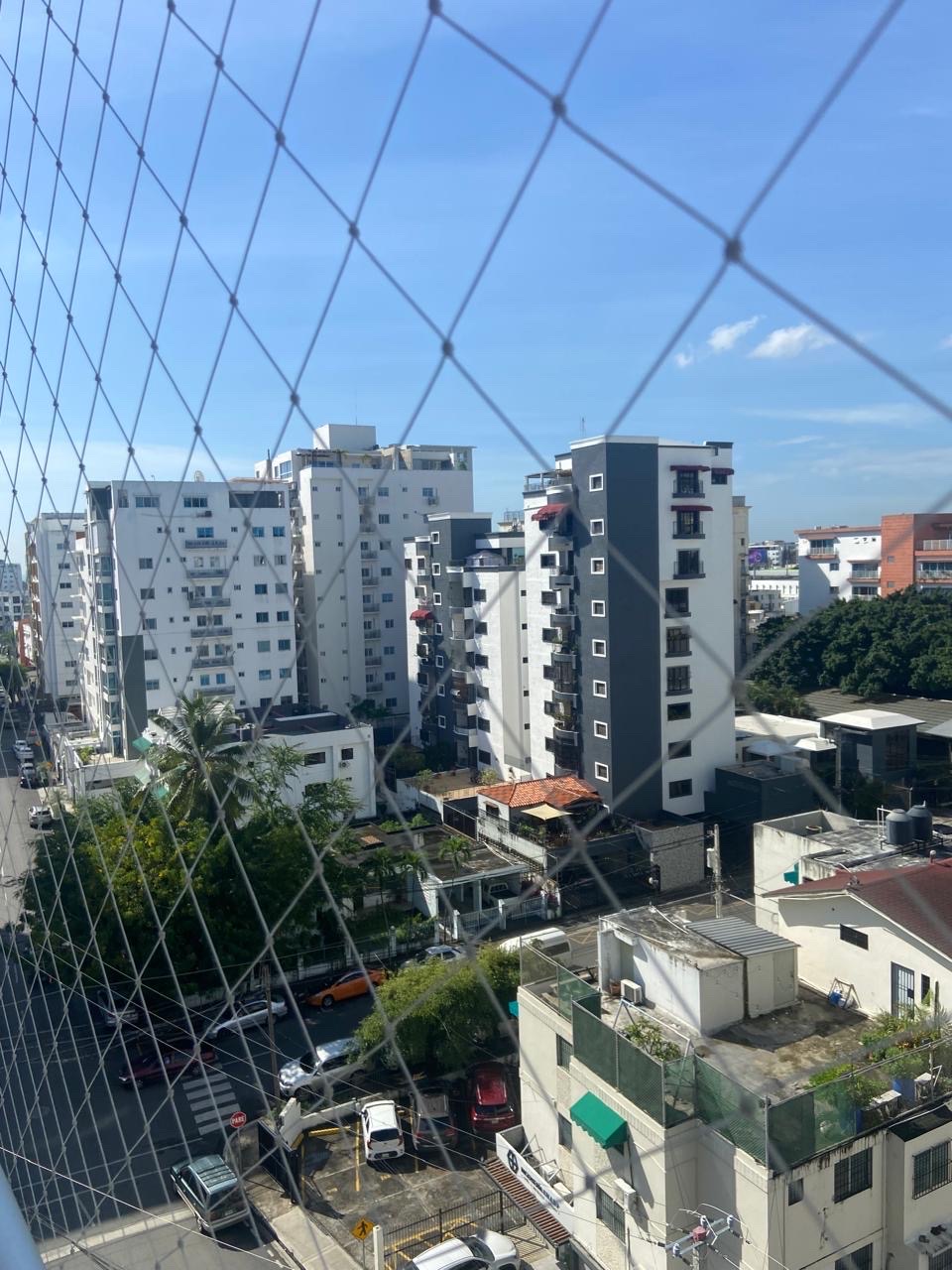 apartamentos - venta de apartamento en Evaristo morales con 172mts piso alto Distrito Nacional  1