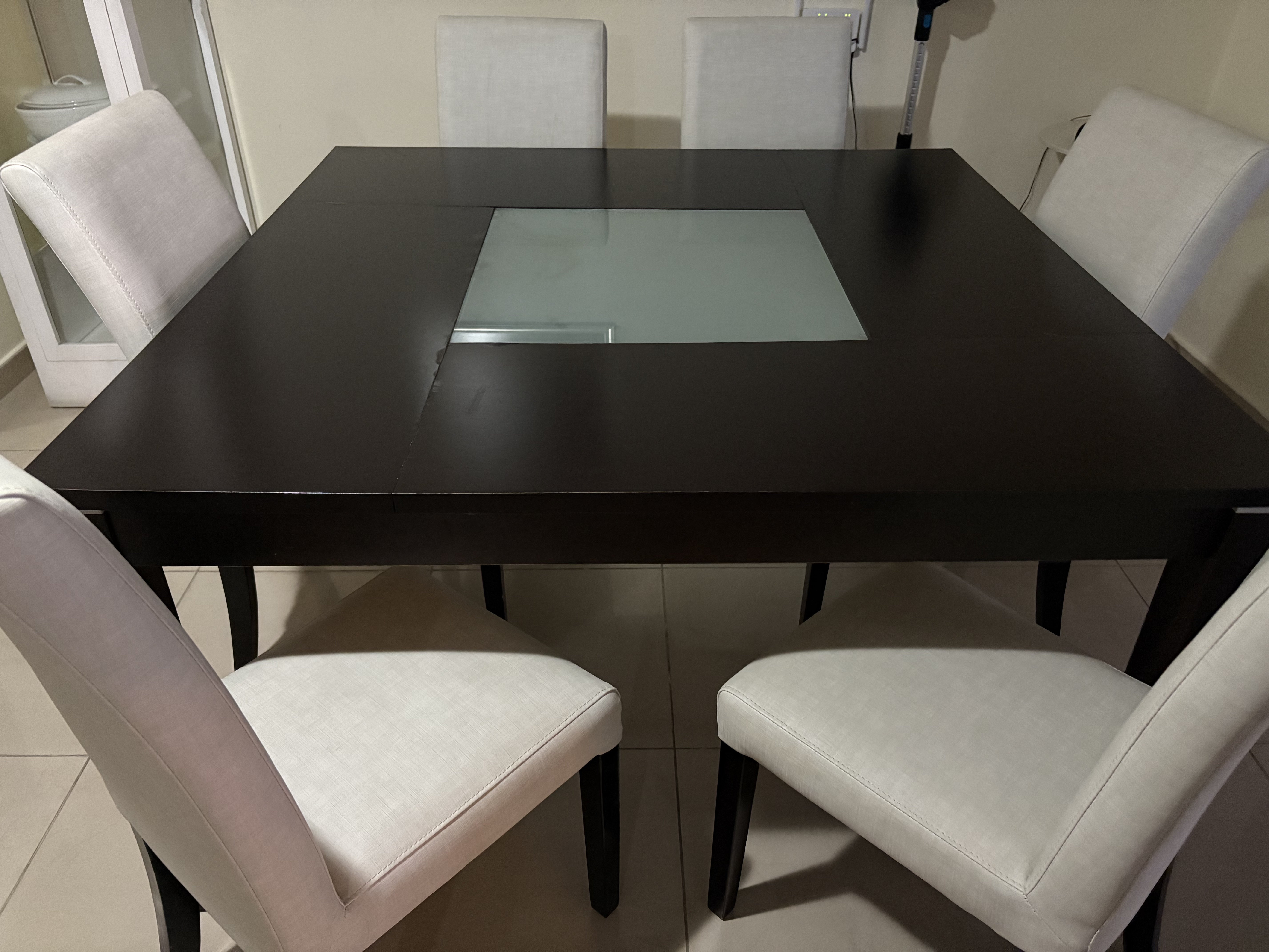muebles y colchones - Comedor de seis sillas. 1