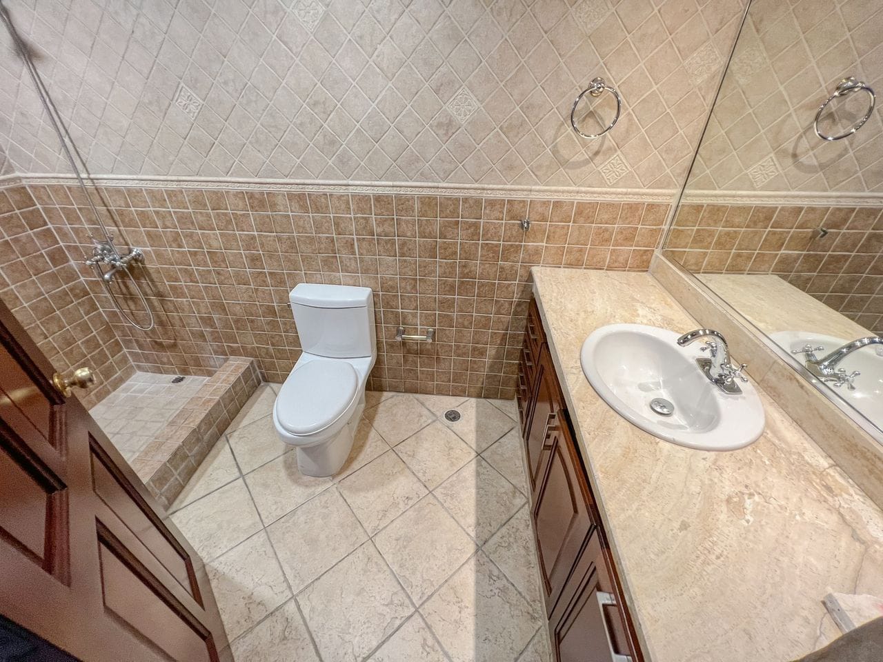 apartamentos - Vendo amplio apartamento en El Vergel  4