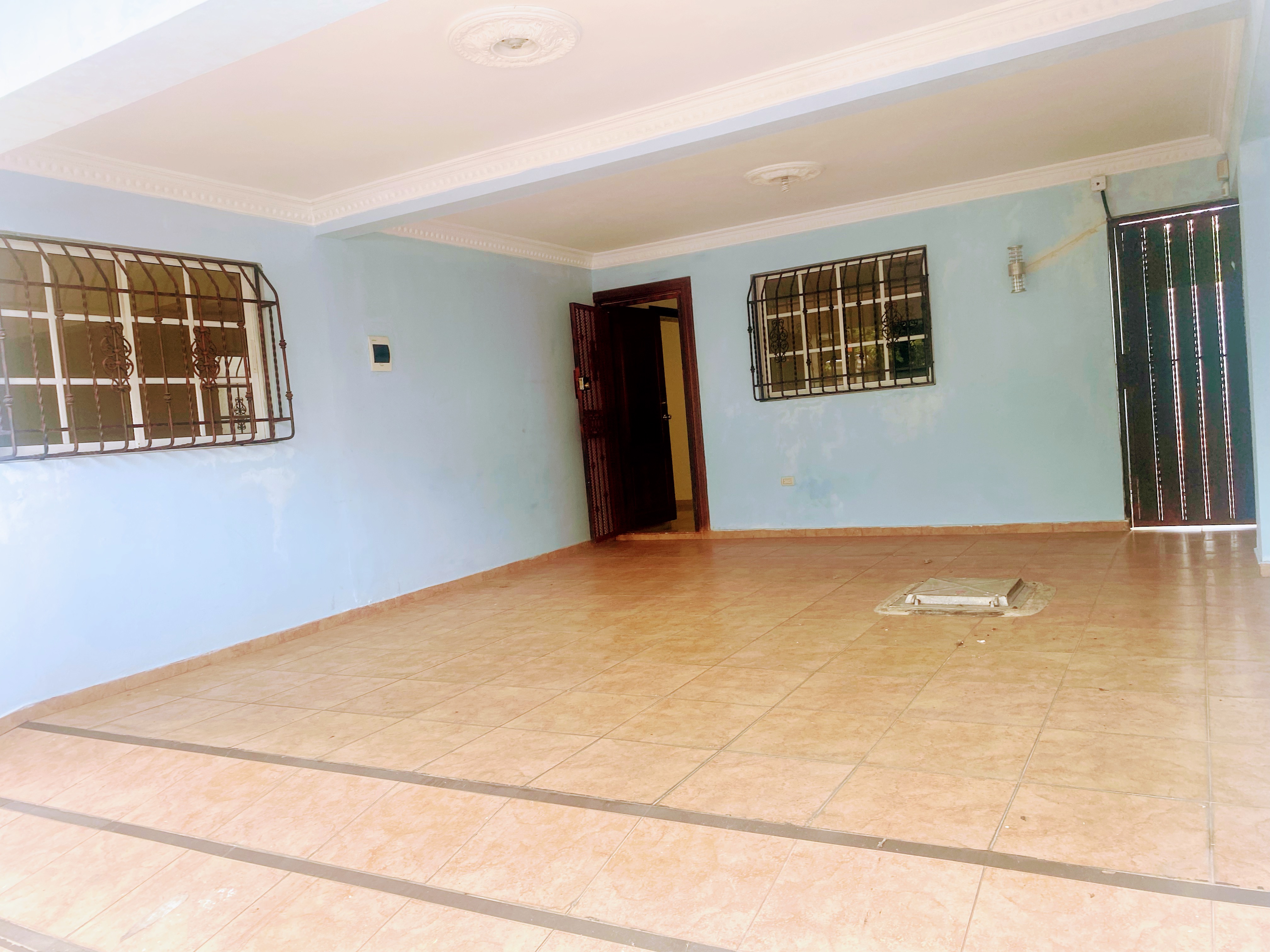 casas - Vendo casa espaciosa en Alma Rosa I  