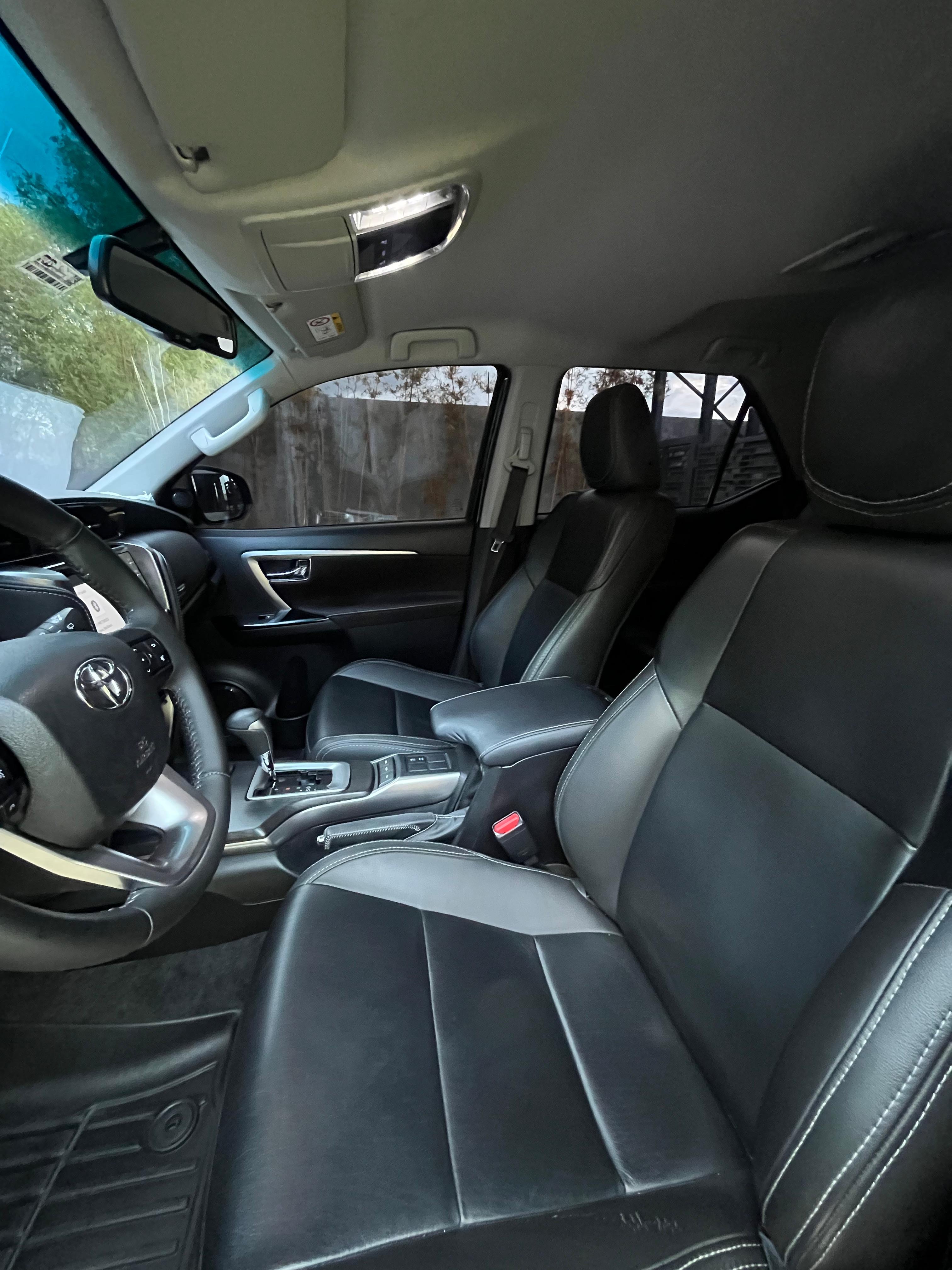 jeepetas y camionetas - TOYOTA FORTUNER 2022 8