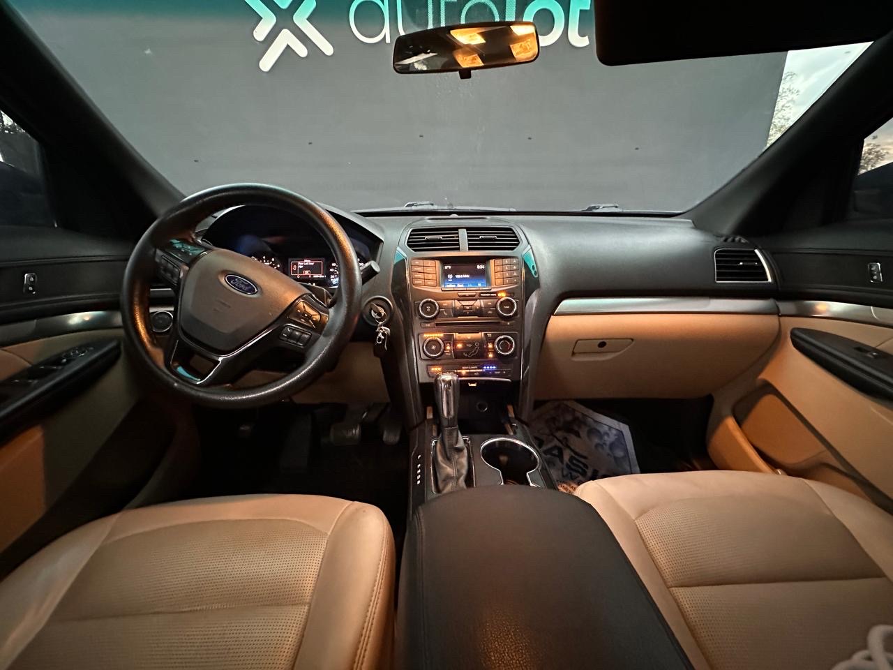 jeepetas y camionetas - FORD EXPLORER 2016 
De Viamar  5