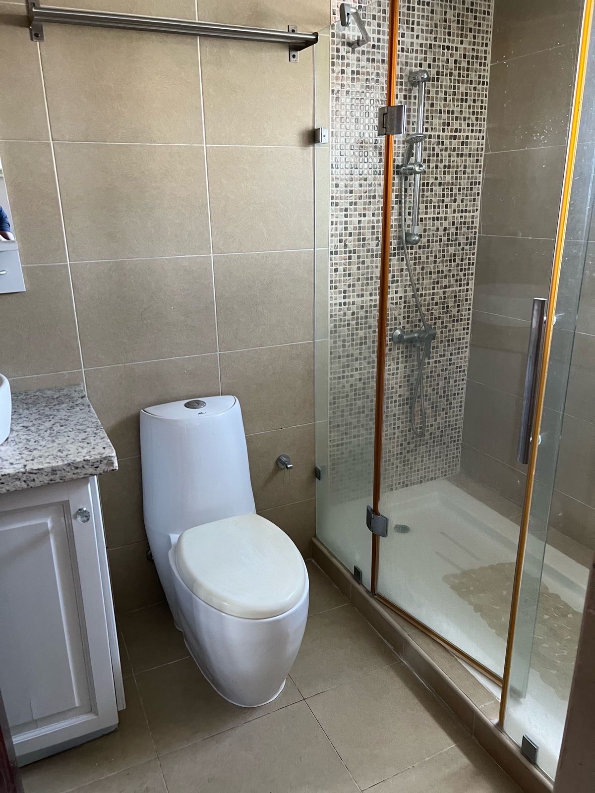 apartamentos - Se vende o se alquila apartamento en mirador norte. 4