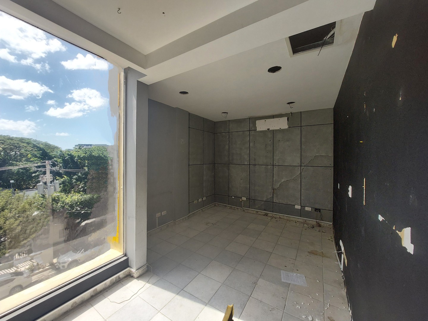 oficinas y locales comerciales - Piantini local comercial 3er piso ascensor 93m2 2