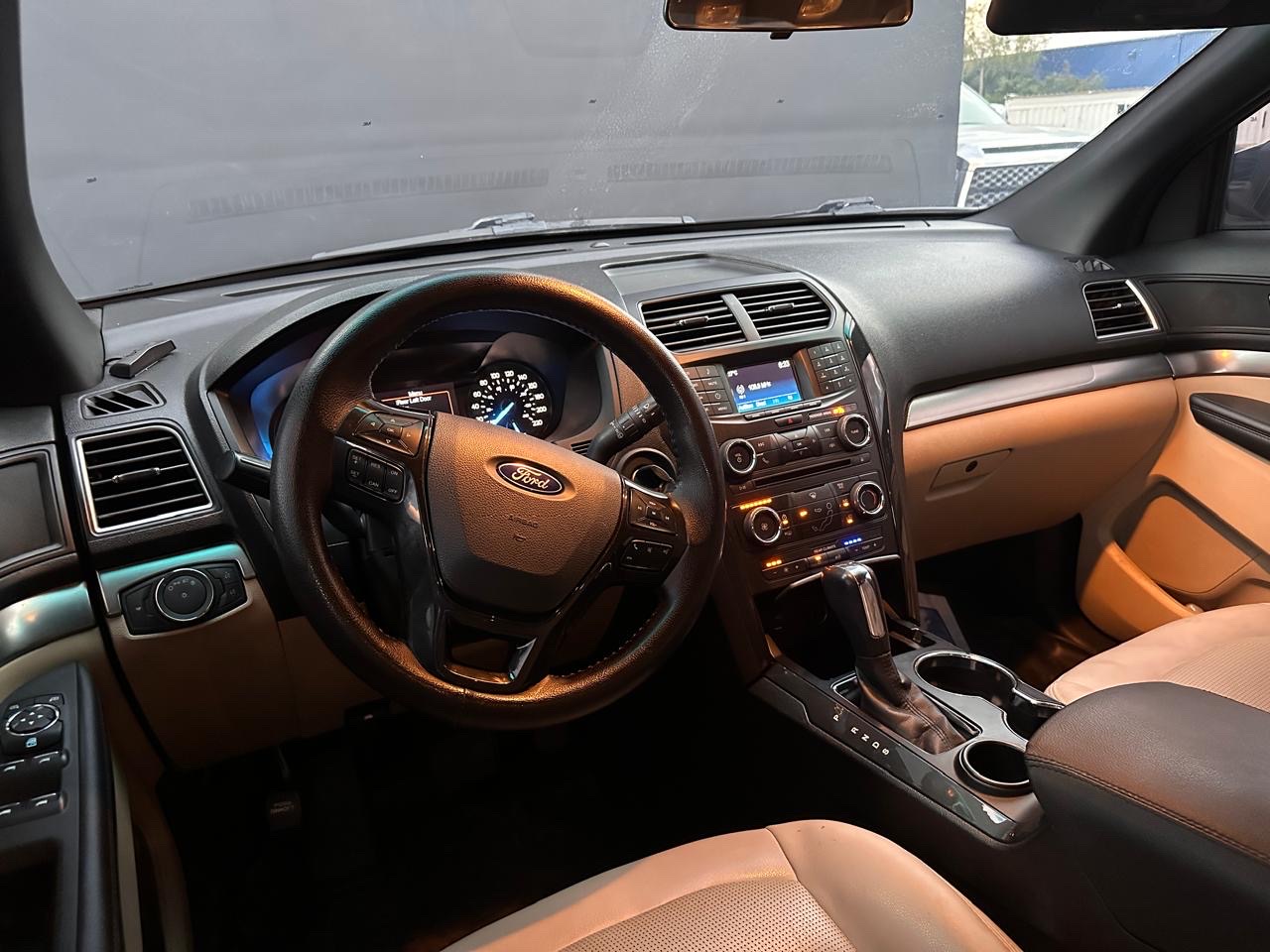jeepetas y camionetas - FORD EXPLORER 2016 
De Viamar  6