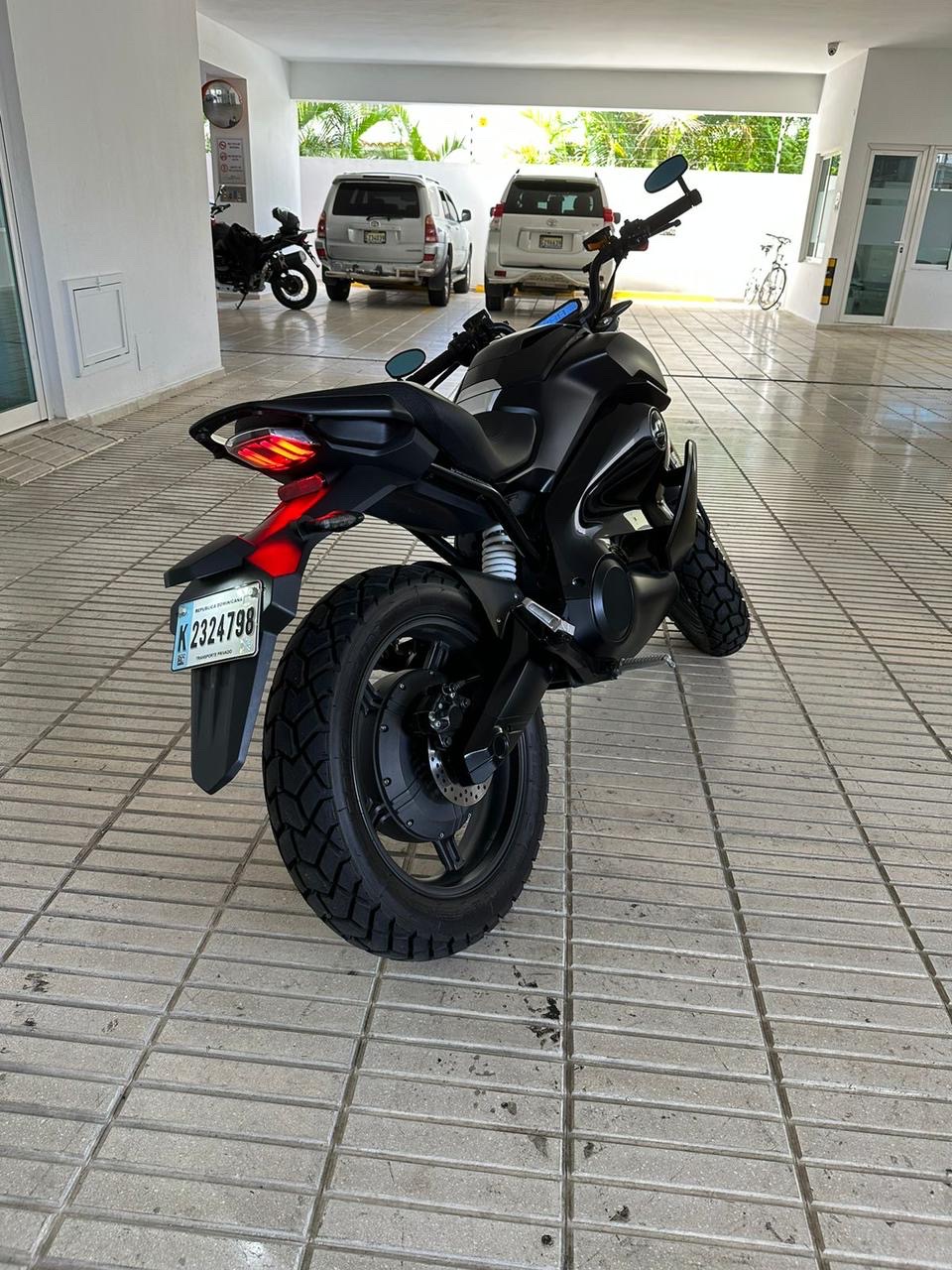 motores y pasolas - Moto Super Soco Street Hunter TS 2022 2