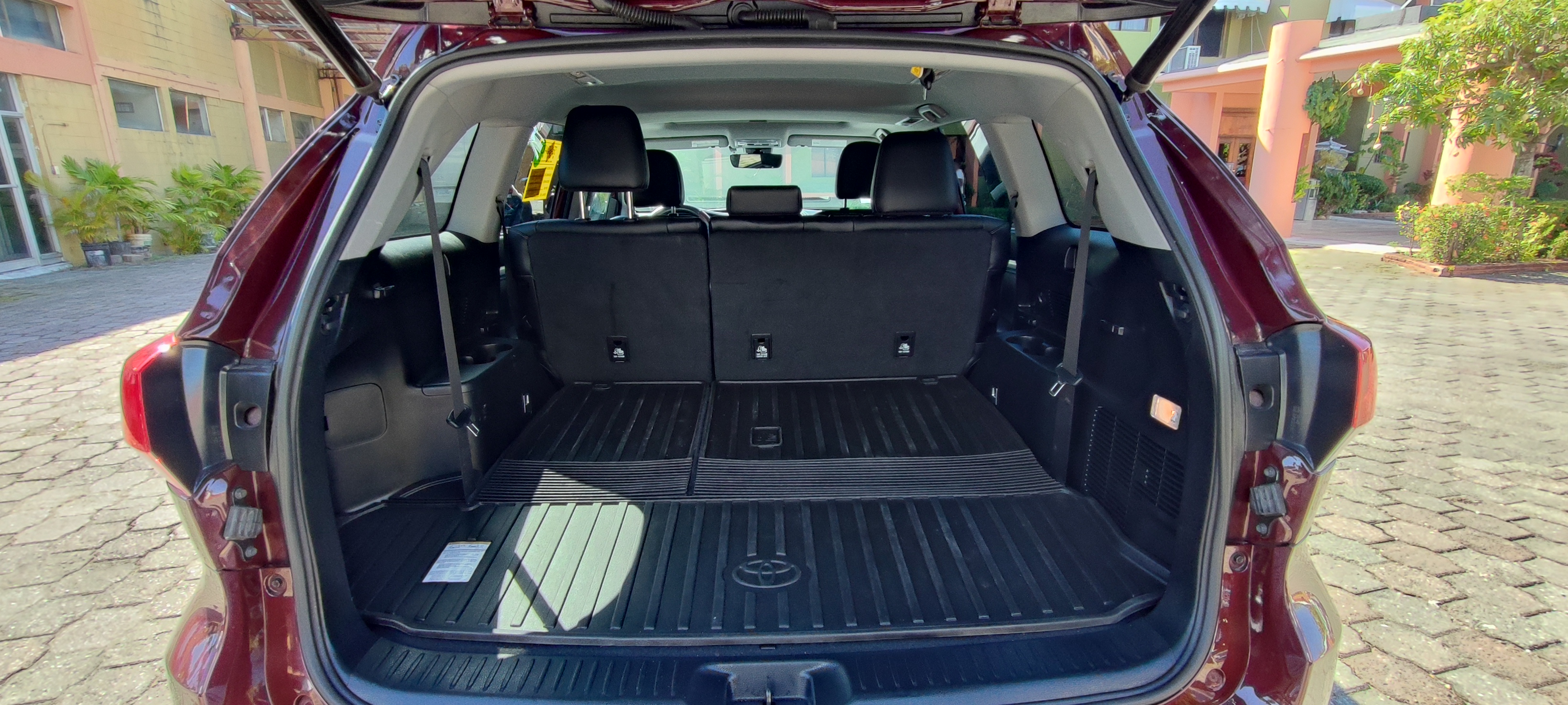 jeepetas y camionetas - Toyota Highlander XLE awd 2019 4