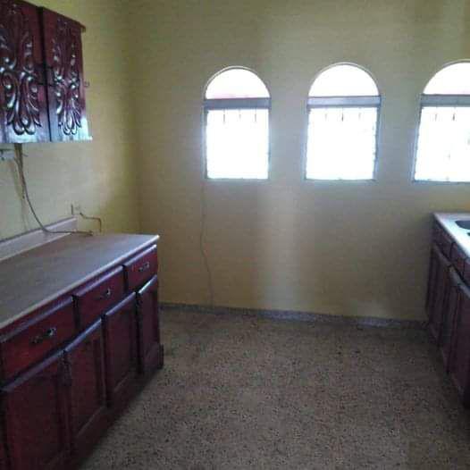 casas - VENDO Casa en Reparto Los Tres Ojos 6
