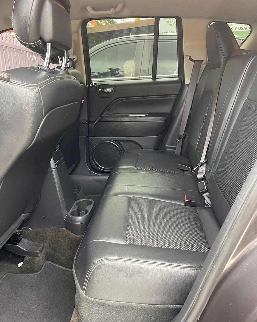 jeepetas y camionetas - JEEP COMPASS LATITUDE 2016 4