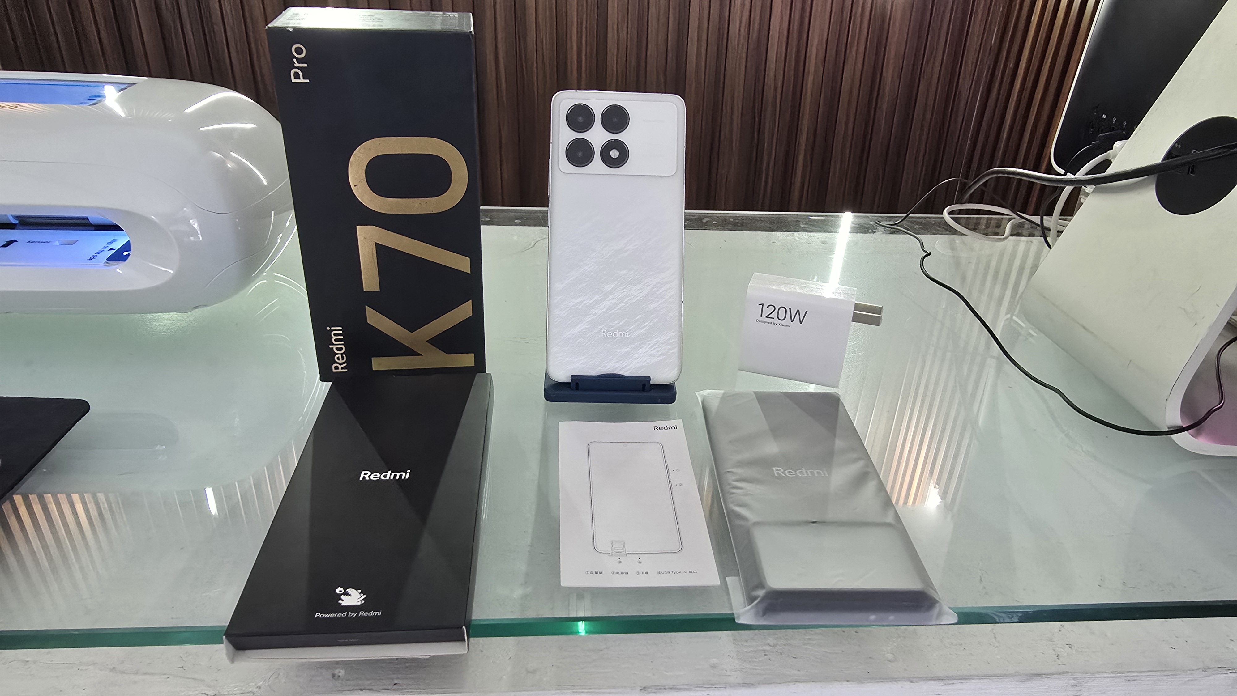 celulares y tabletas - Xiaomi Redmi K70 Pro 256GB 16GB Ram Snap Dragon 8 1