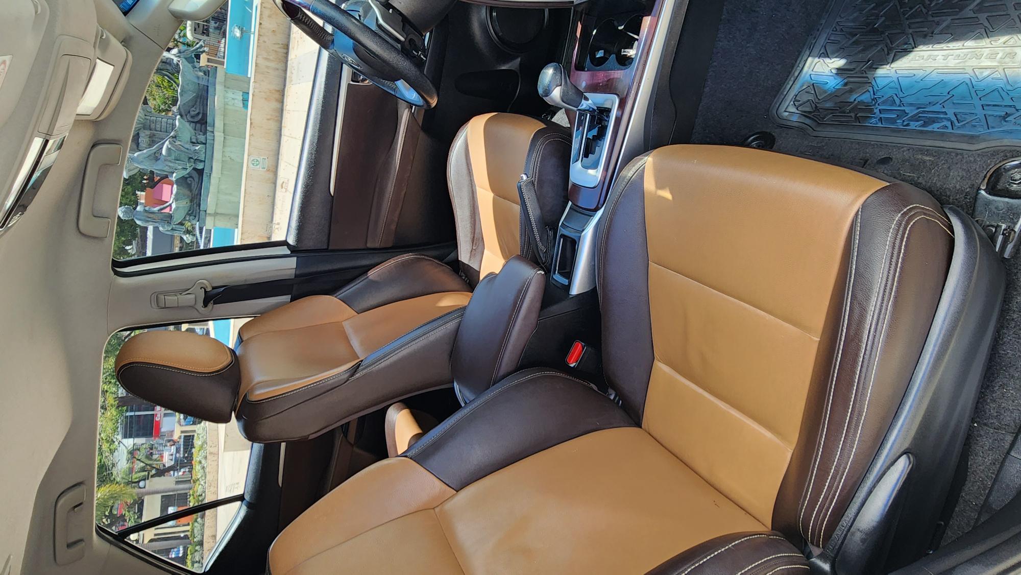 jeepetas y camionetas - Vendo Toyota Fortuner SRV 2018 5