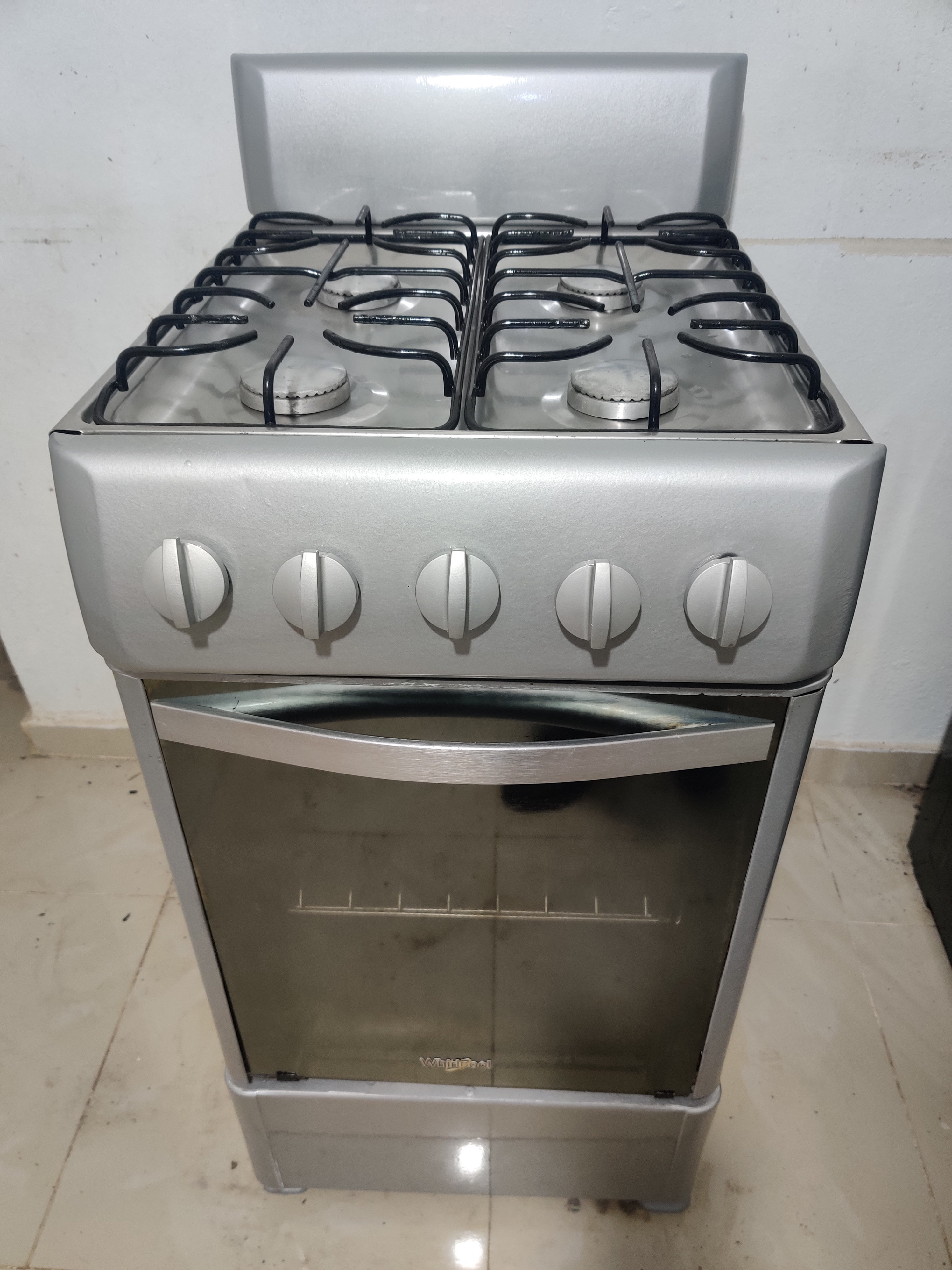 electrodomesticos - Estufa Whirlpool ✅ de 20 pulgadas en excelente condiciones y estado con garantía 5