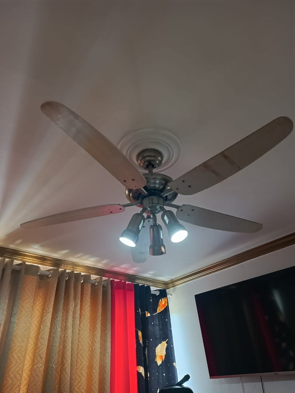 aires acondicionados y abanicos - Vendo 2 Abanico de techo con lámpara,  3