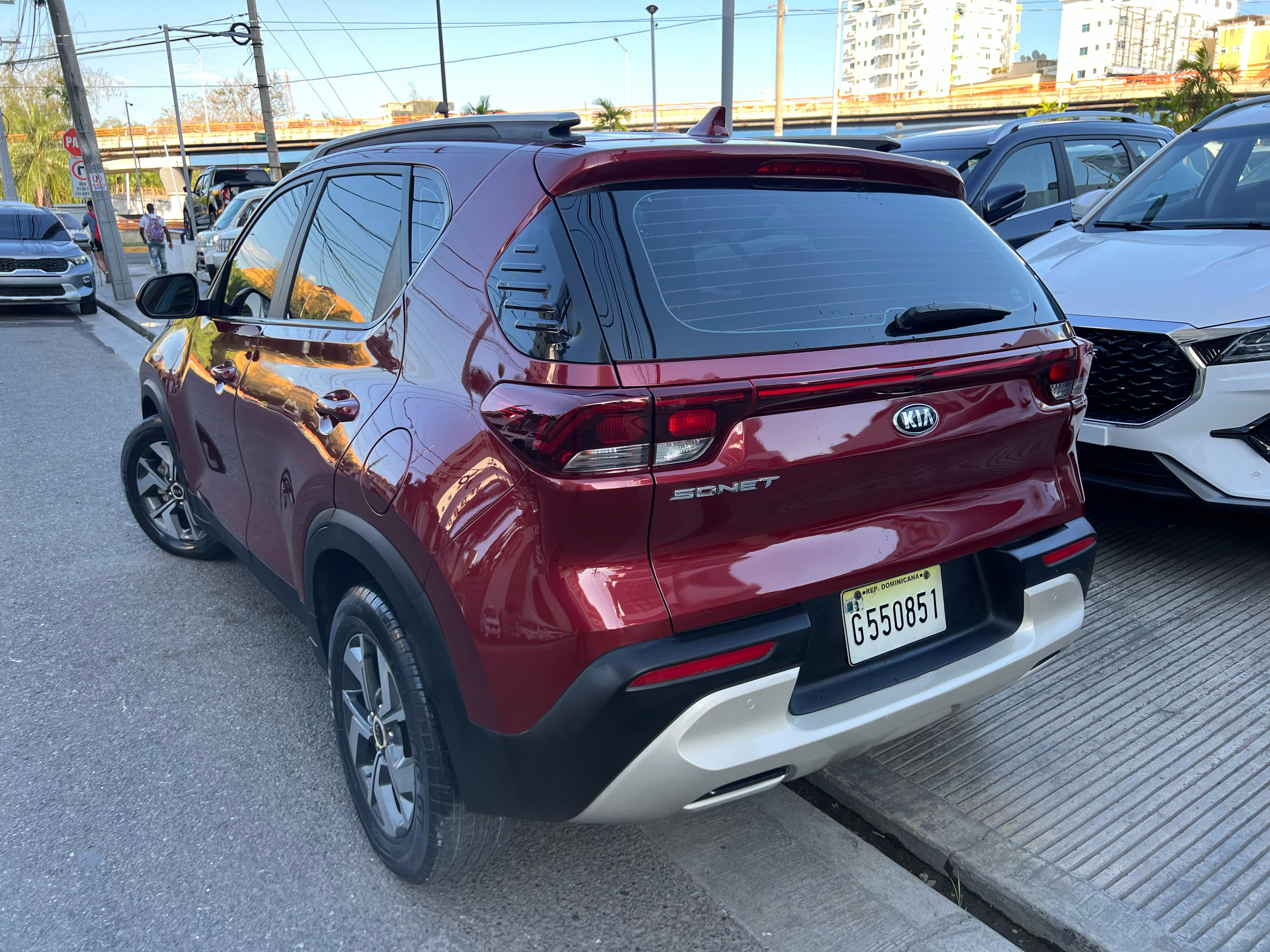 jeepetas y camionetas - KIA SONET 2022 INTERIOR EN PIEL 4