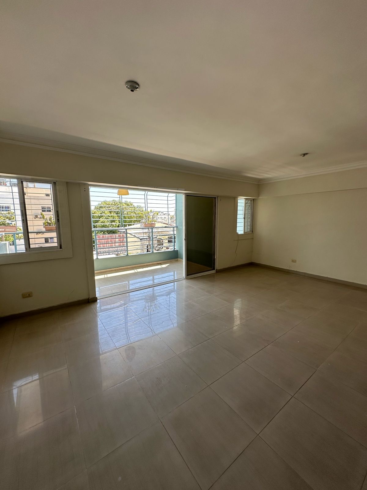 apartamentos - Vendo independencia tercer nivel Jardines del Sur  2