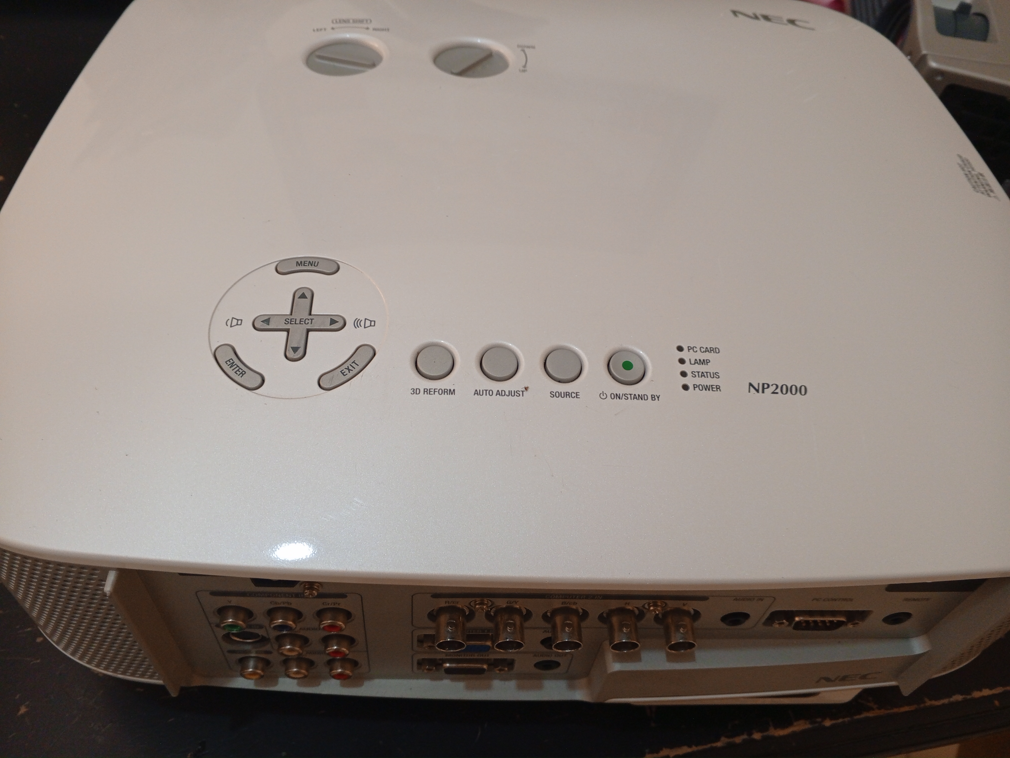 otros electronicos - Proyector Profesional  2