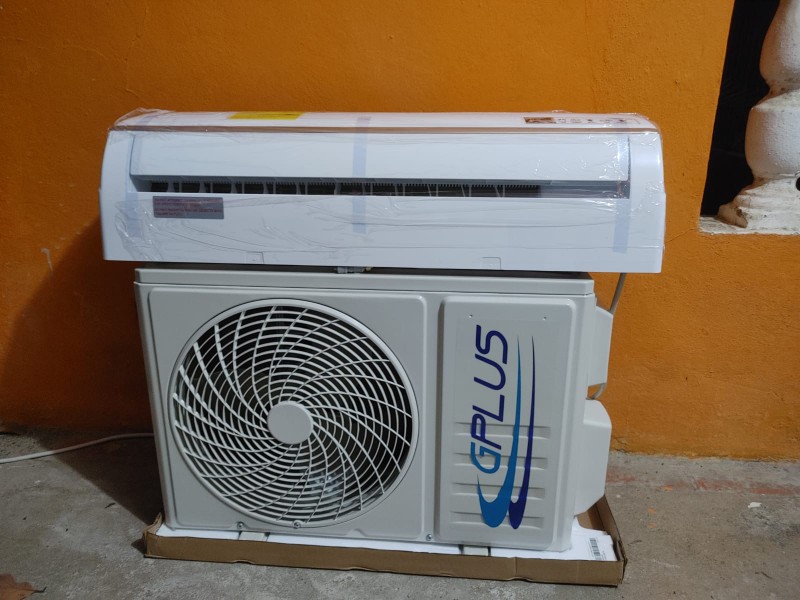 aires acondicionados y abanicos - Venta de aires en especial 12,000btu nuevos en su caja  2