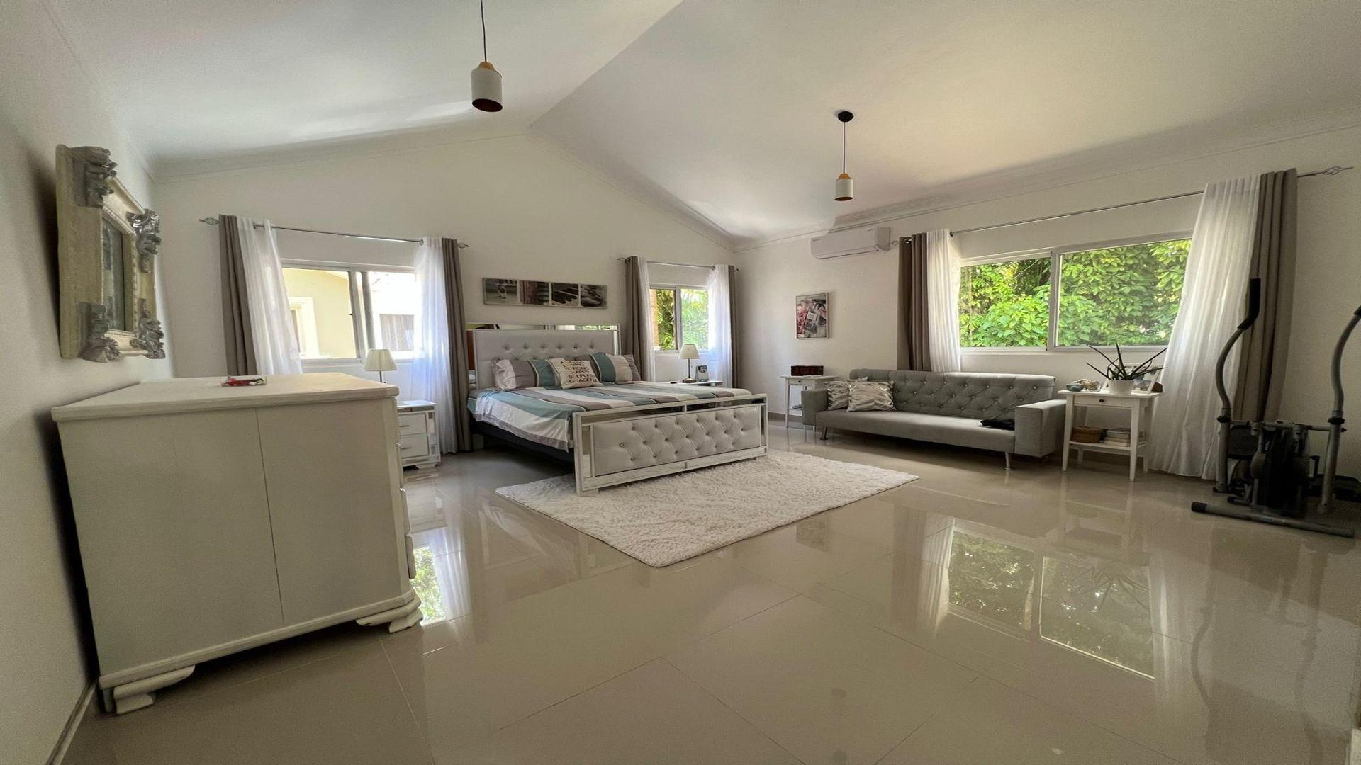 casas - vendo casa en arroyo hondo III 4
