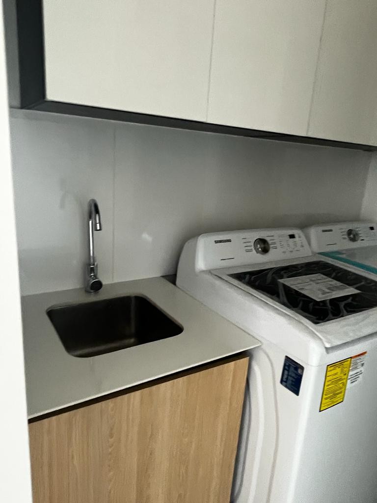 apartamentos - VENDO apartamento en Viejo Arroyo Hondo (con linea blanca y aires acondicionado) 5
